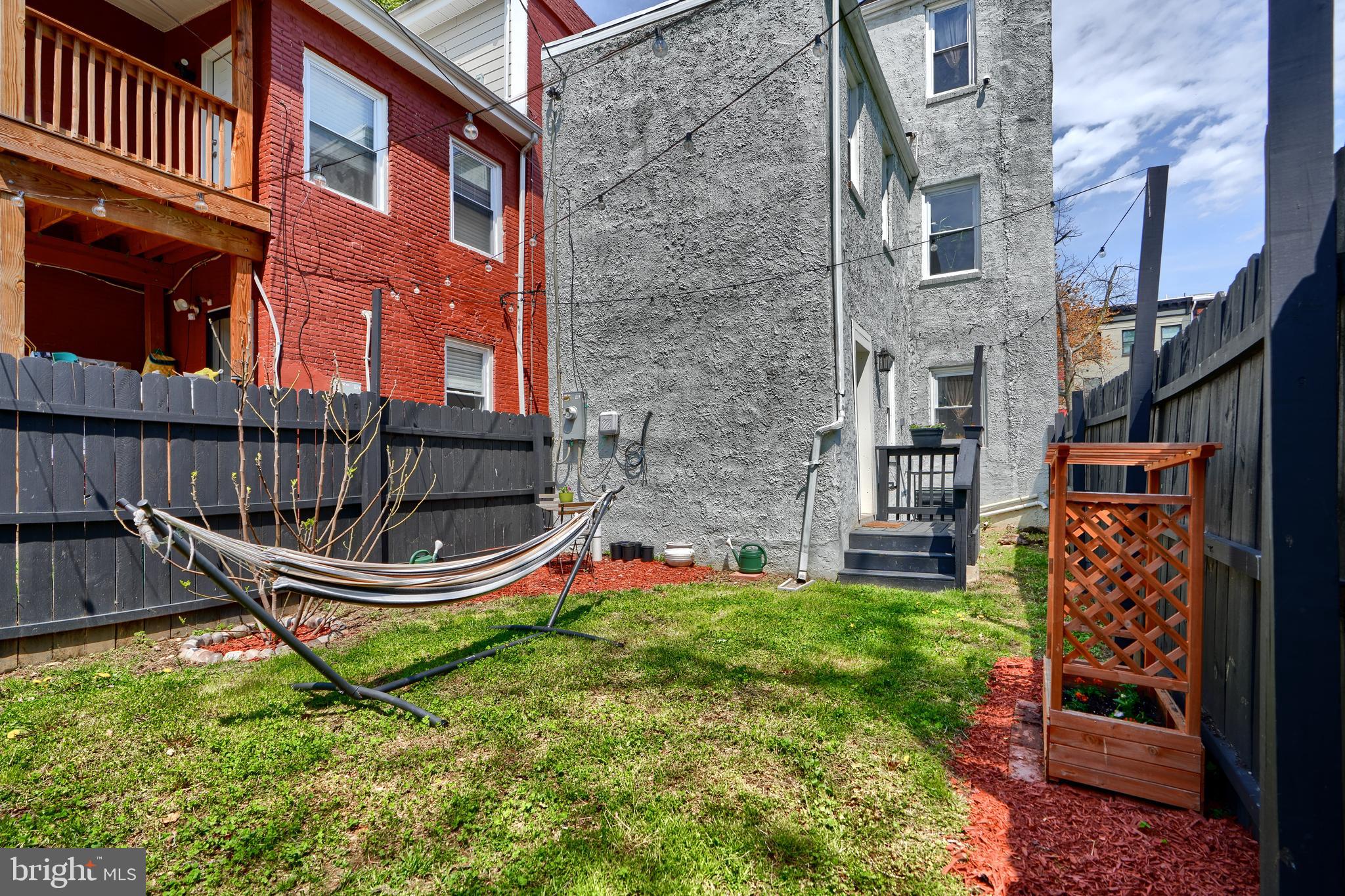 MARBLE HILL - Residential