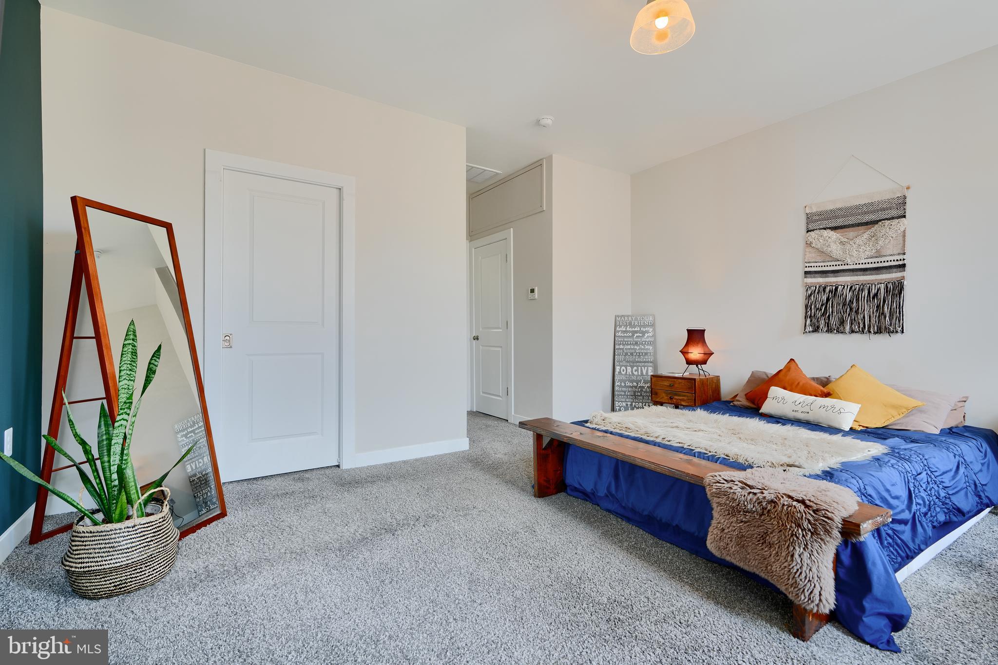 MARBLE HILL - Residential