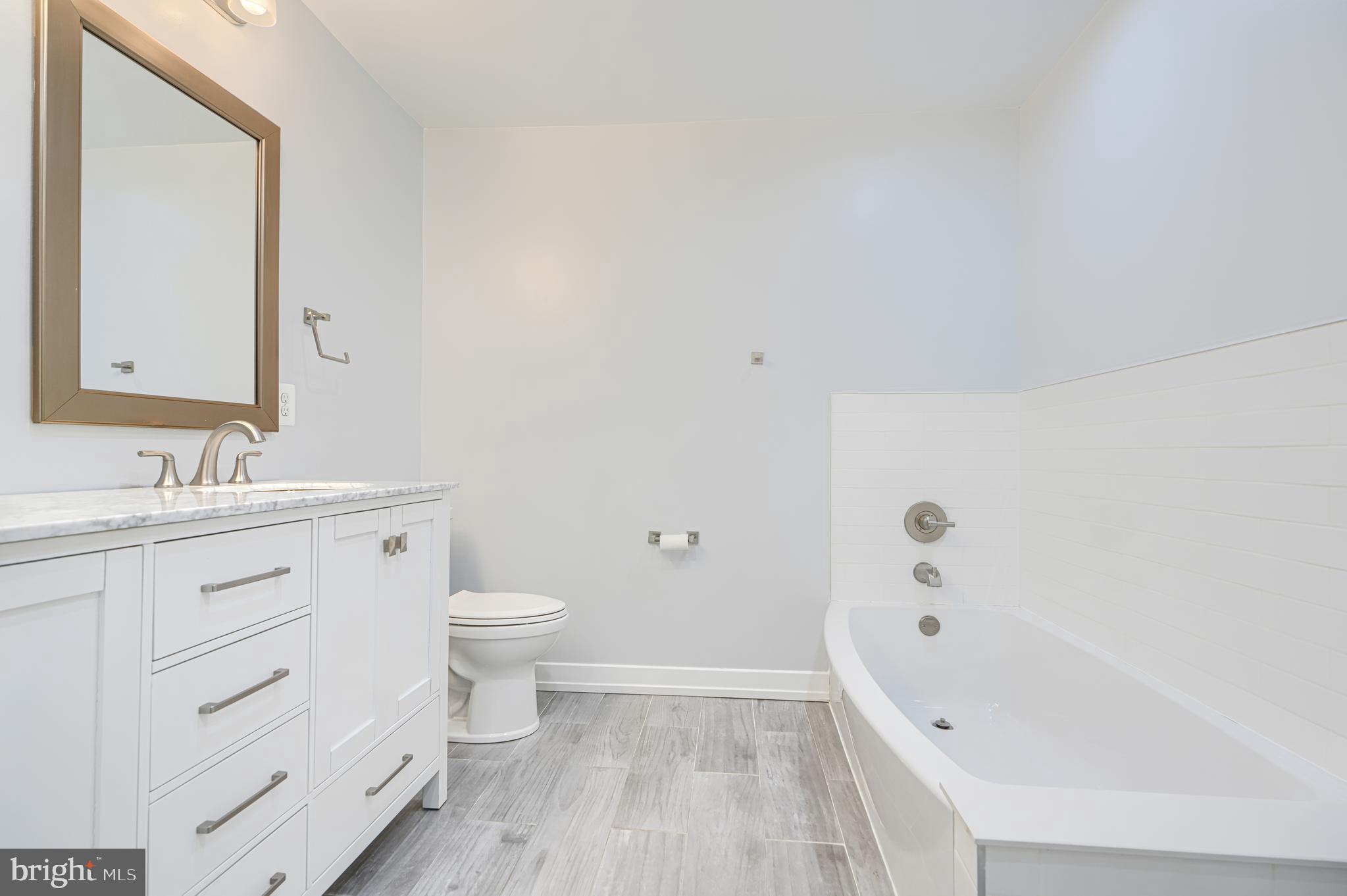 MARBLE HILL - Residential