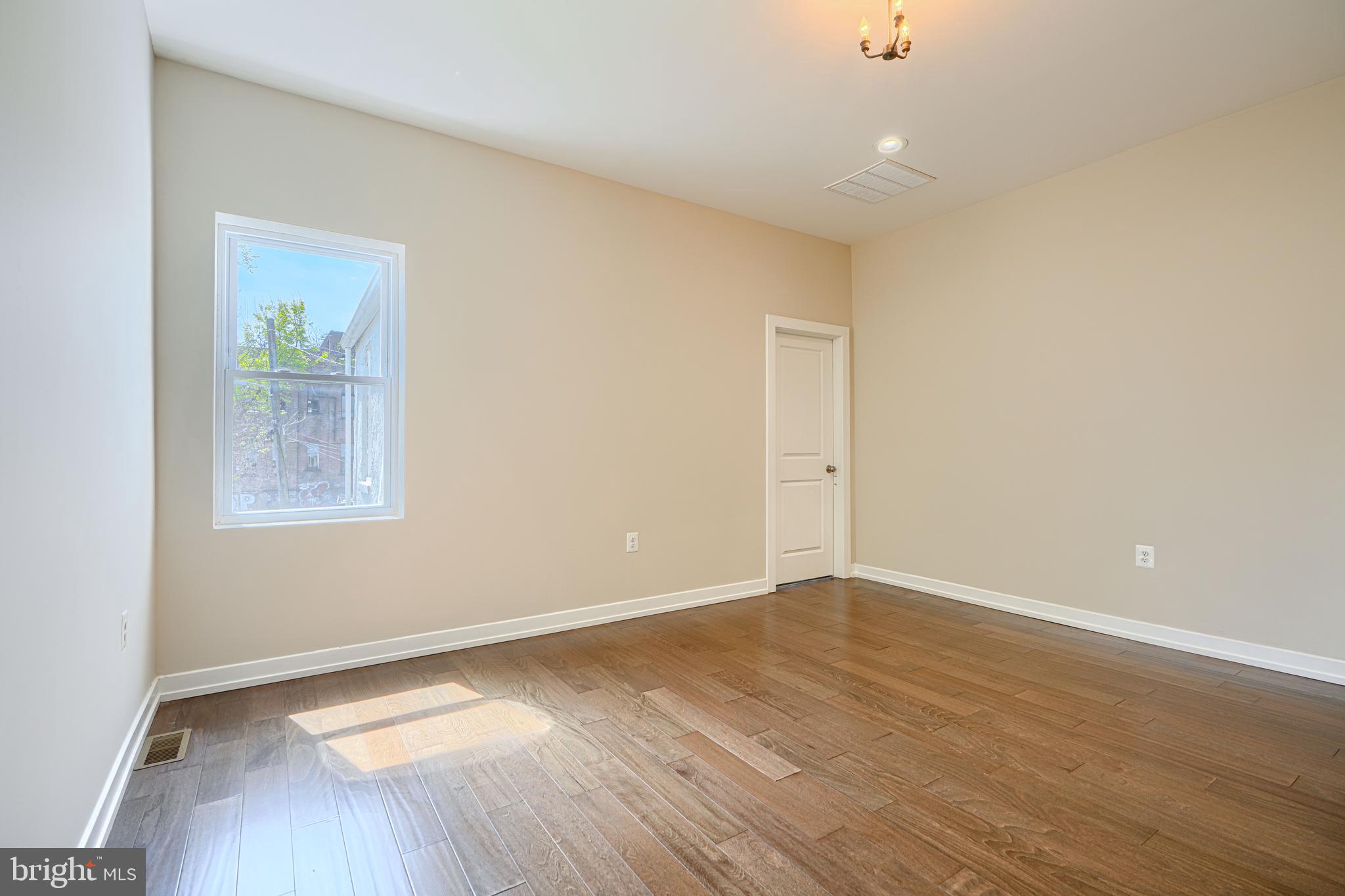 MARBLE HILL - Residential