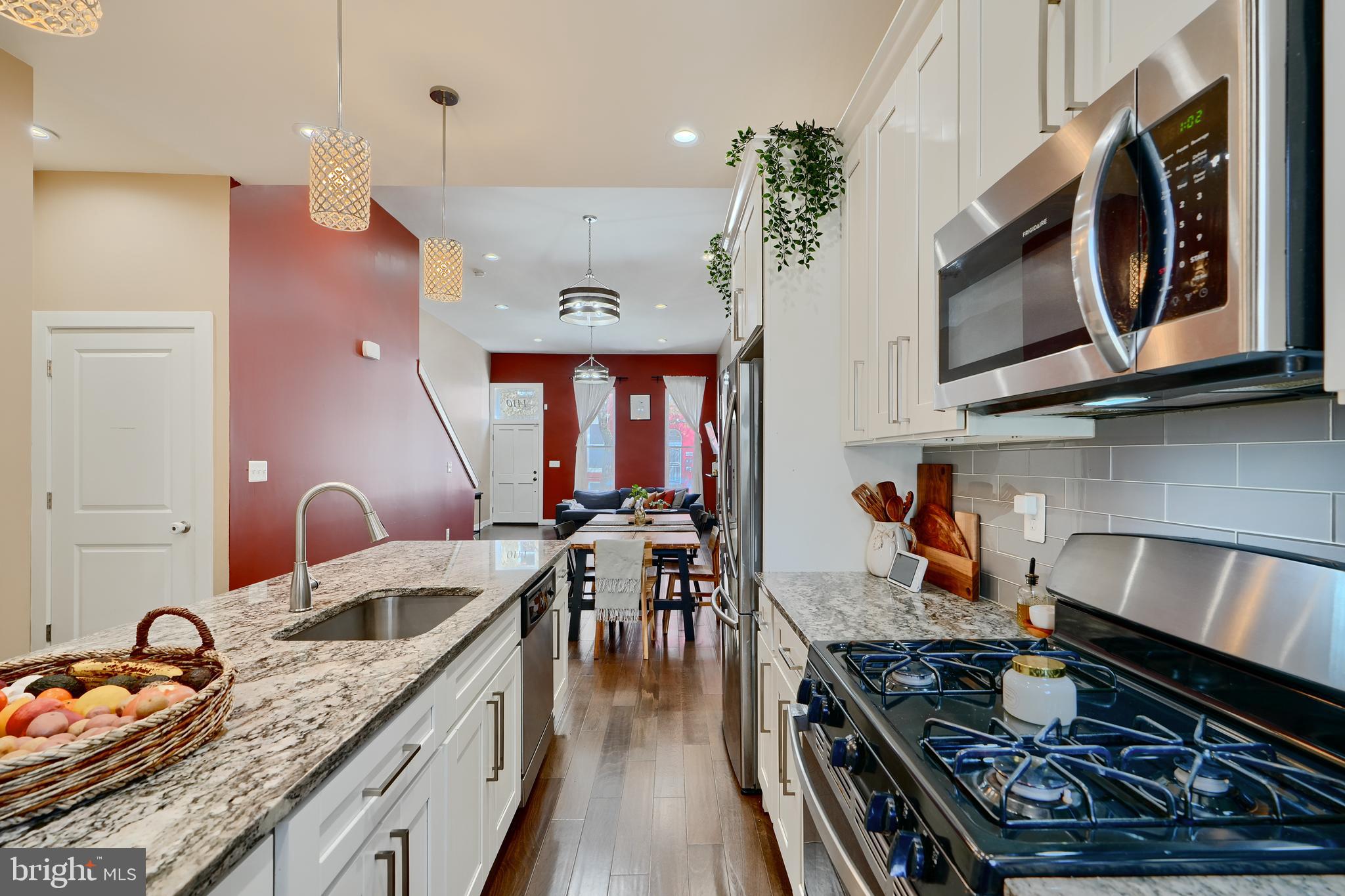 MARBLE HILL - Residential