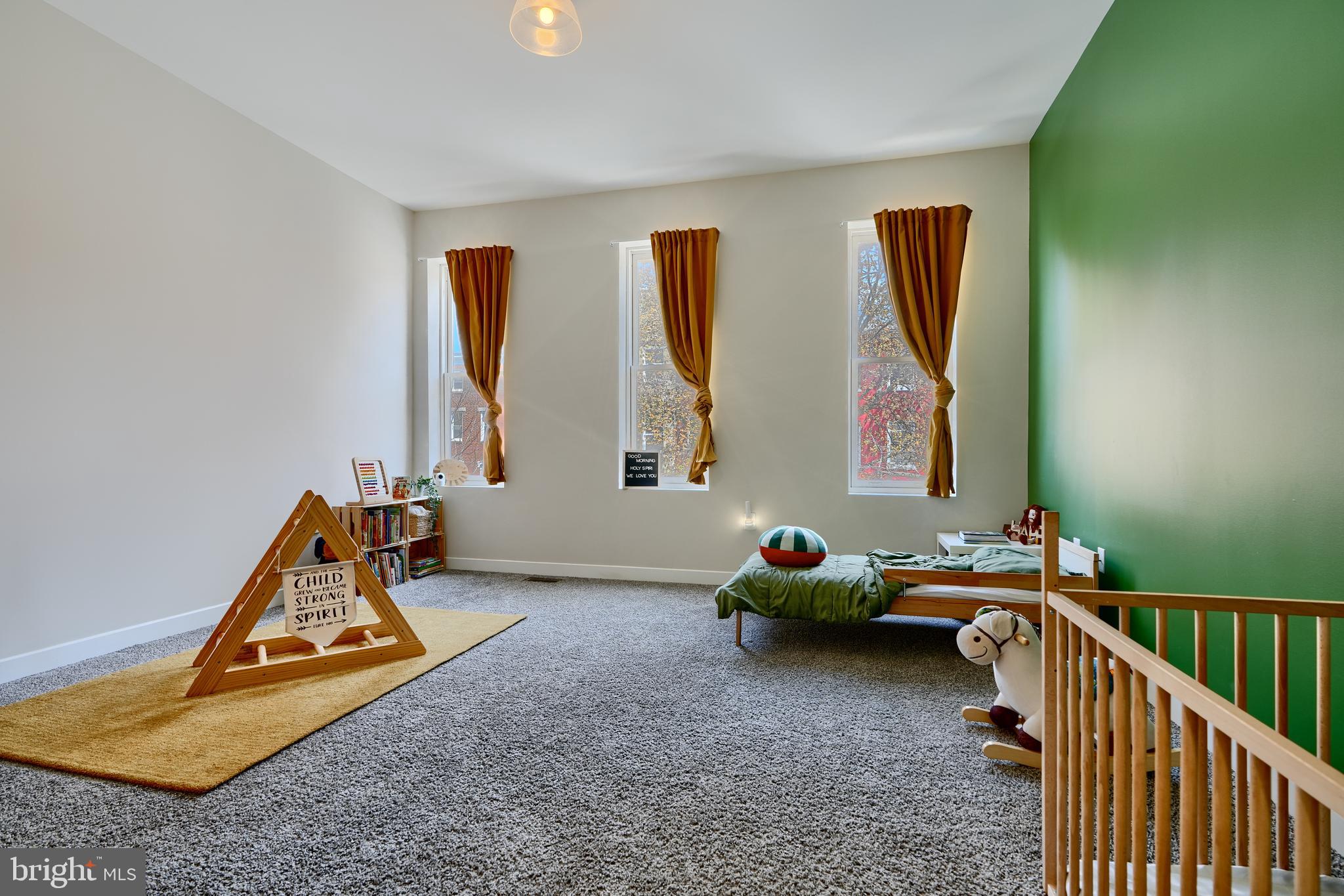 MARBLE HILL - Residential