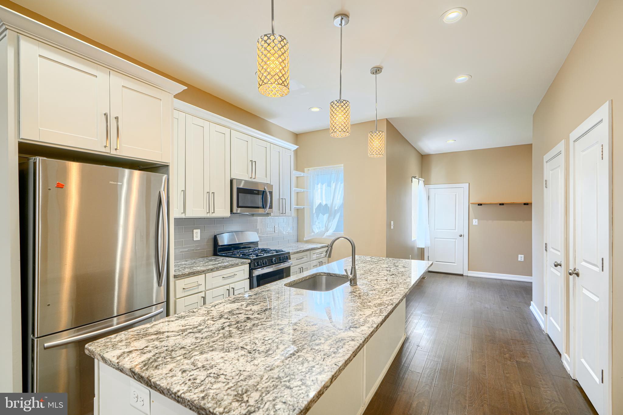 MARBLE HILL - Residential