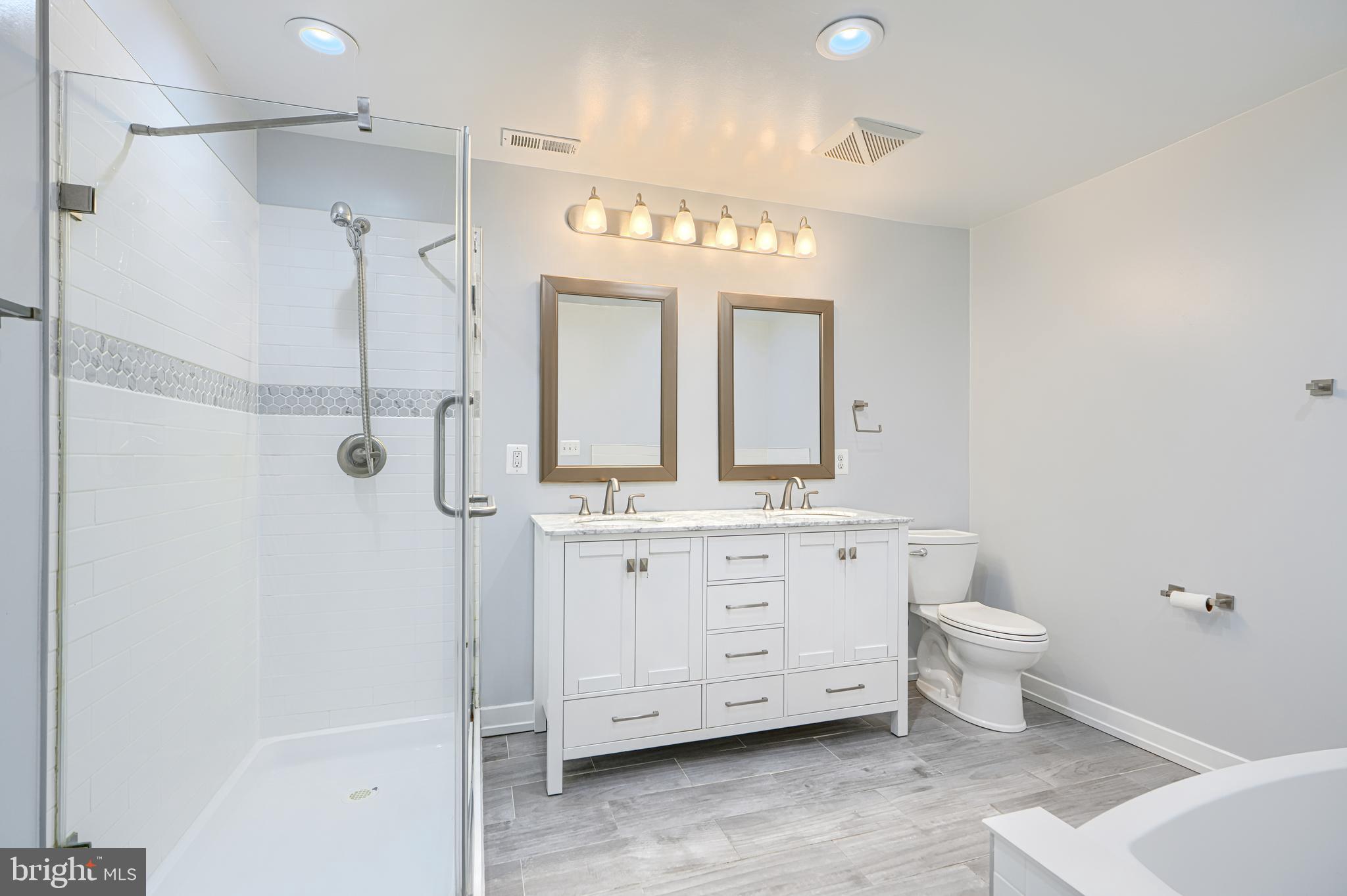 MARBLE HILL - Residential