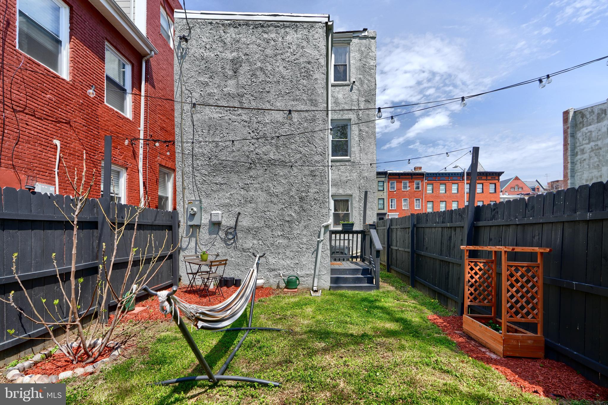 MARBLE HILL - Residential