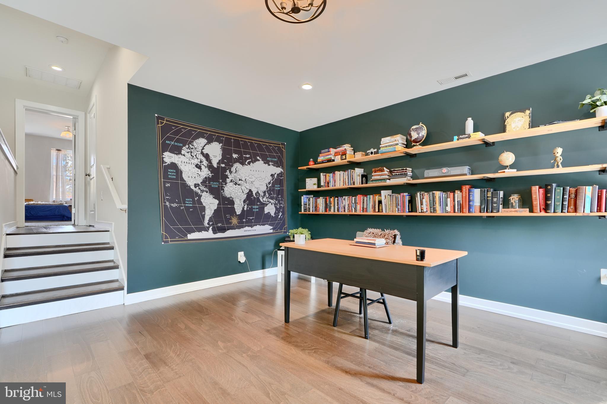 MARBLE HILL - Residential