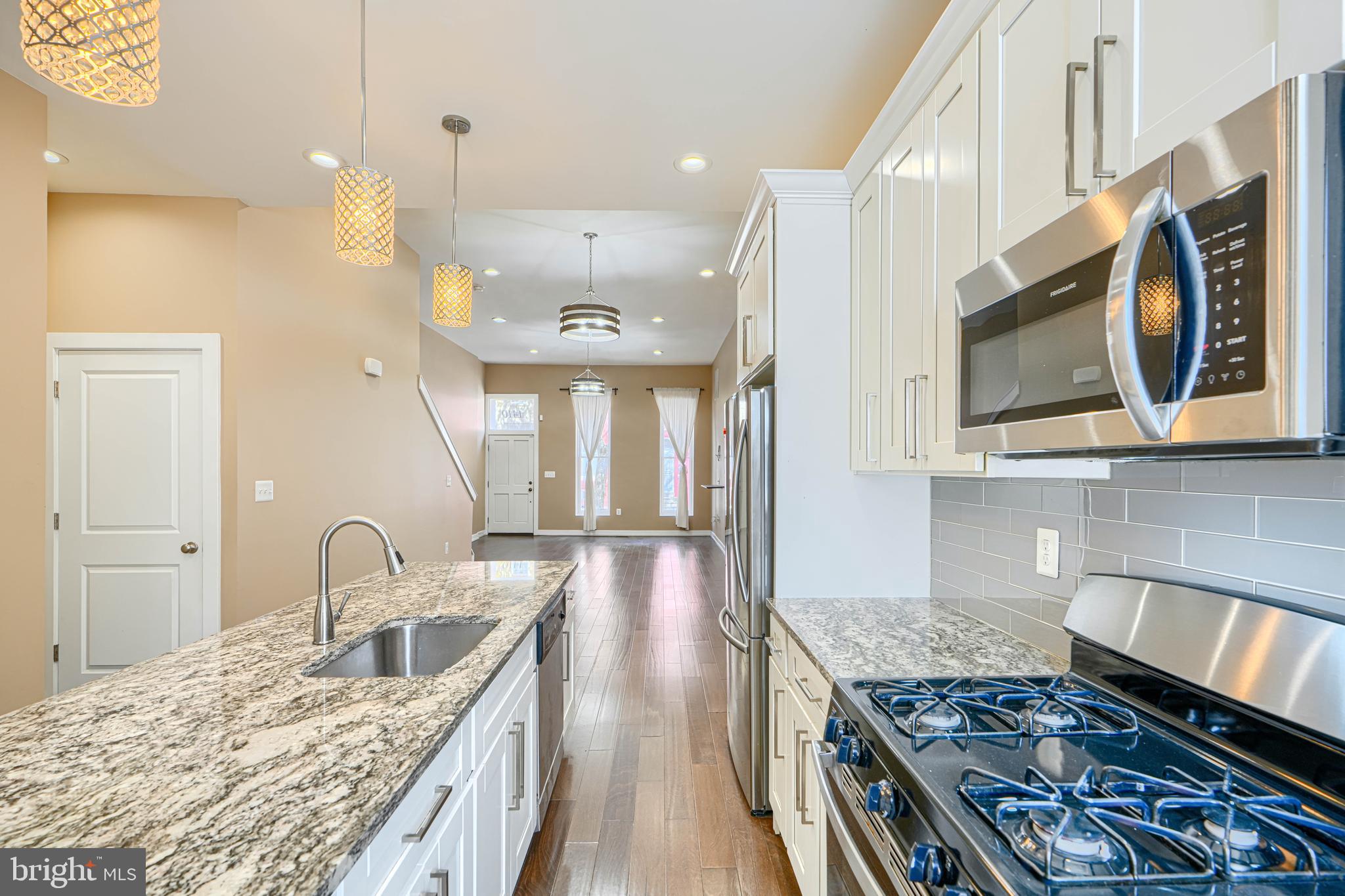 MARBLE HILL - Residential