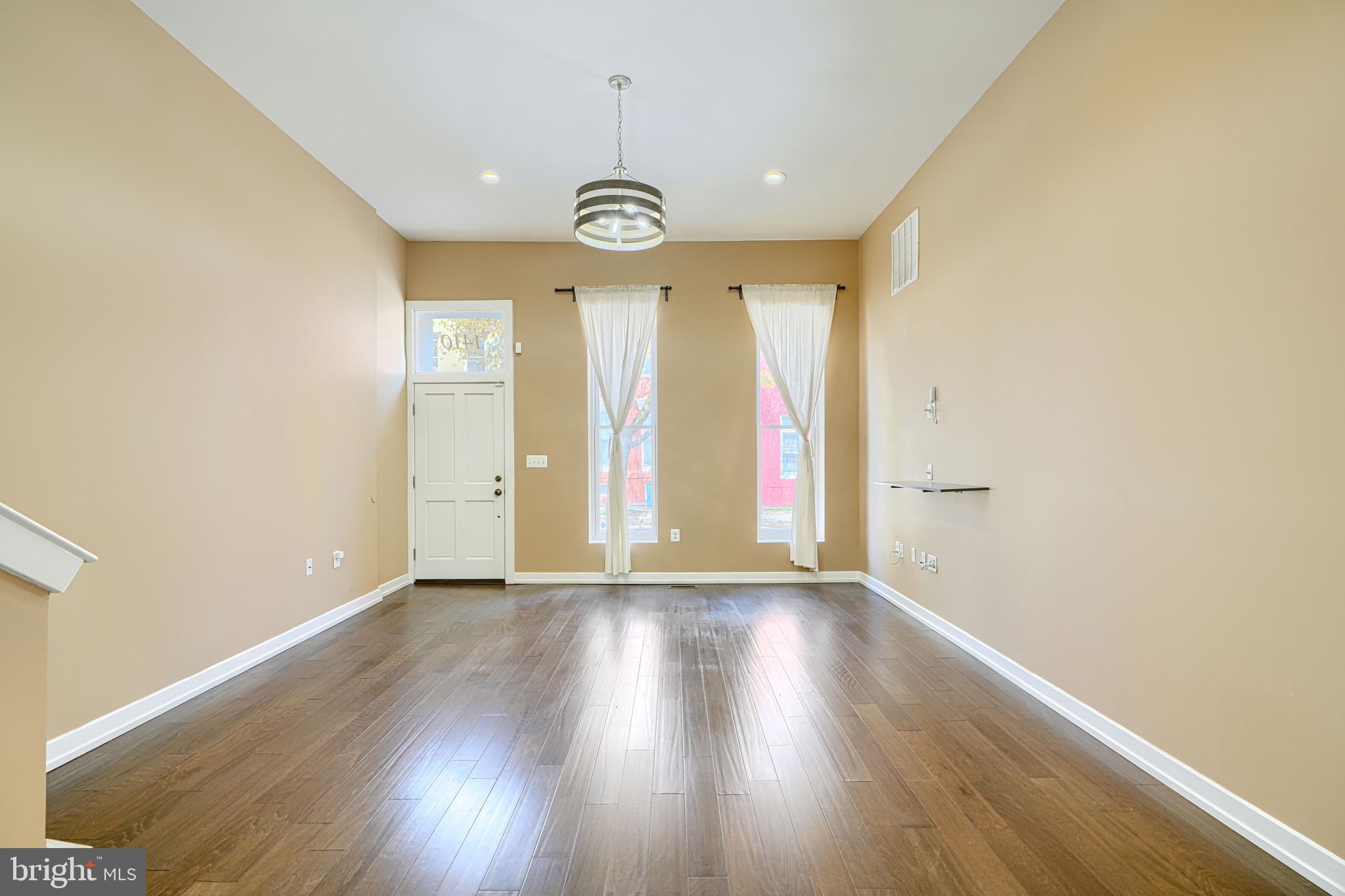 MARBLE HILL - Residential