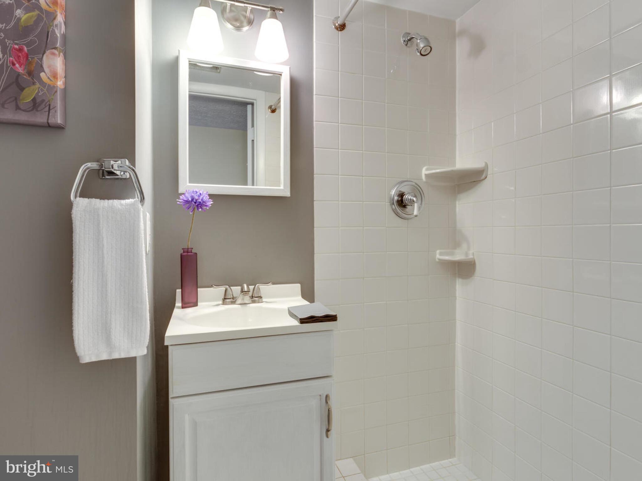 LAKEFORD - Residential Lease