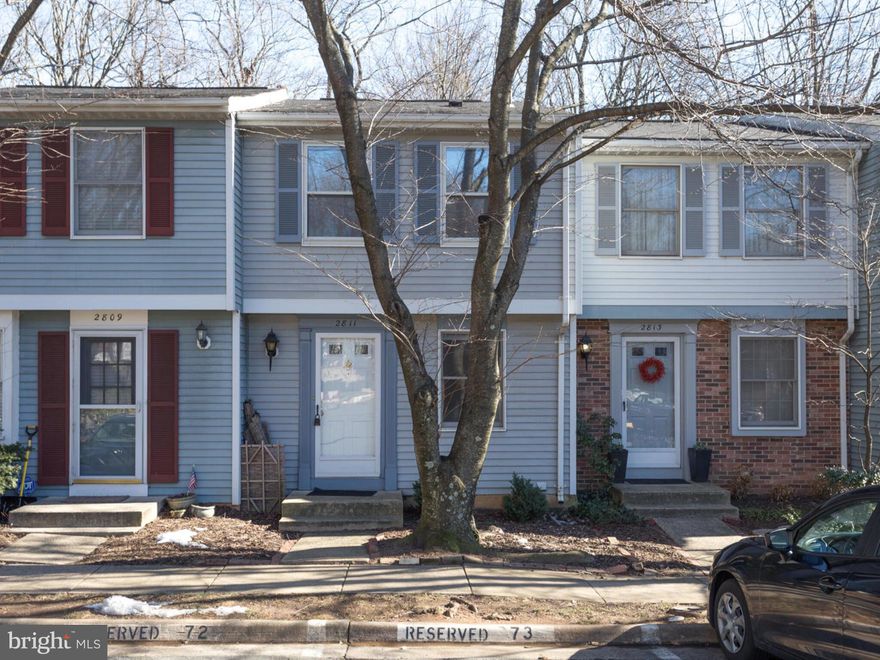 One of the cutest rentals around!  Mosaic District. 3-Level Remodeled TH in Lake Community. Updated w/Granite, stainless steel appliances, Brazilian cherry HW's, 2 fully renovated baths, tile floor, fixtures. 2-story living room & primary bedroom overlook tree preserve.  Private patio backs to peaceful parkland & trail to the lake, pool & tennis. Easy commute with immediate access to 495/50/66 & Dunn Loring-Merrifield Metro.