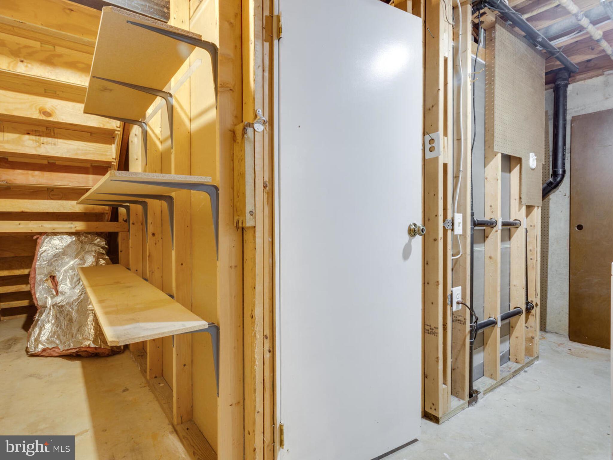 LAKEFORD - Residential Lease