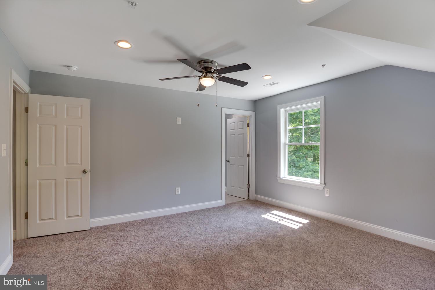 CHURCH KNOLLS - Residential