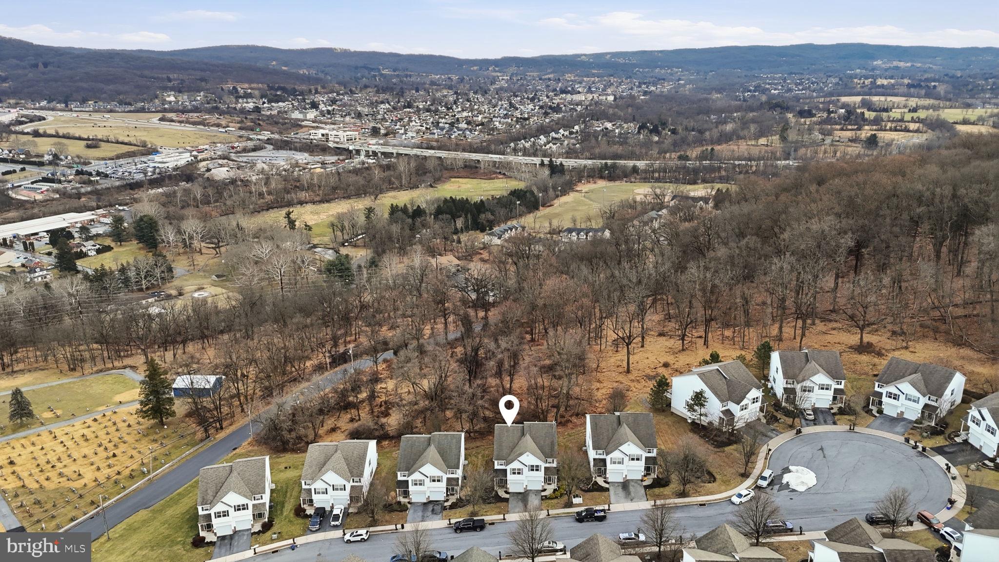 PARK VIEW COMMONS - Residential