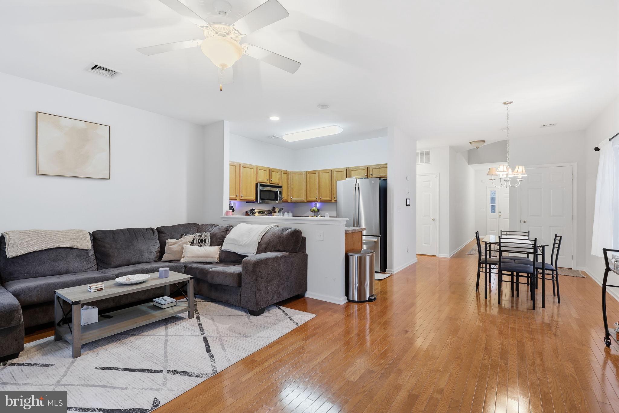 PARK VIEW COMMONS - Residential