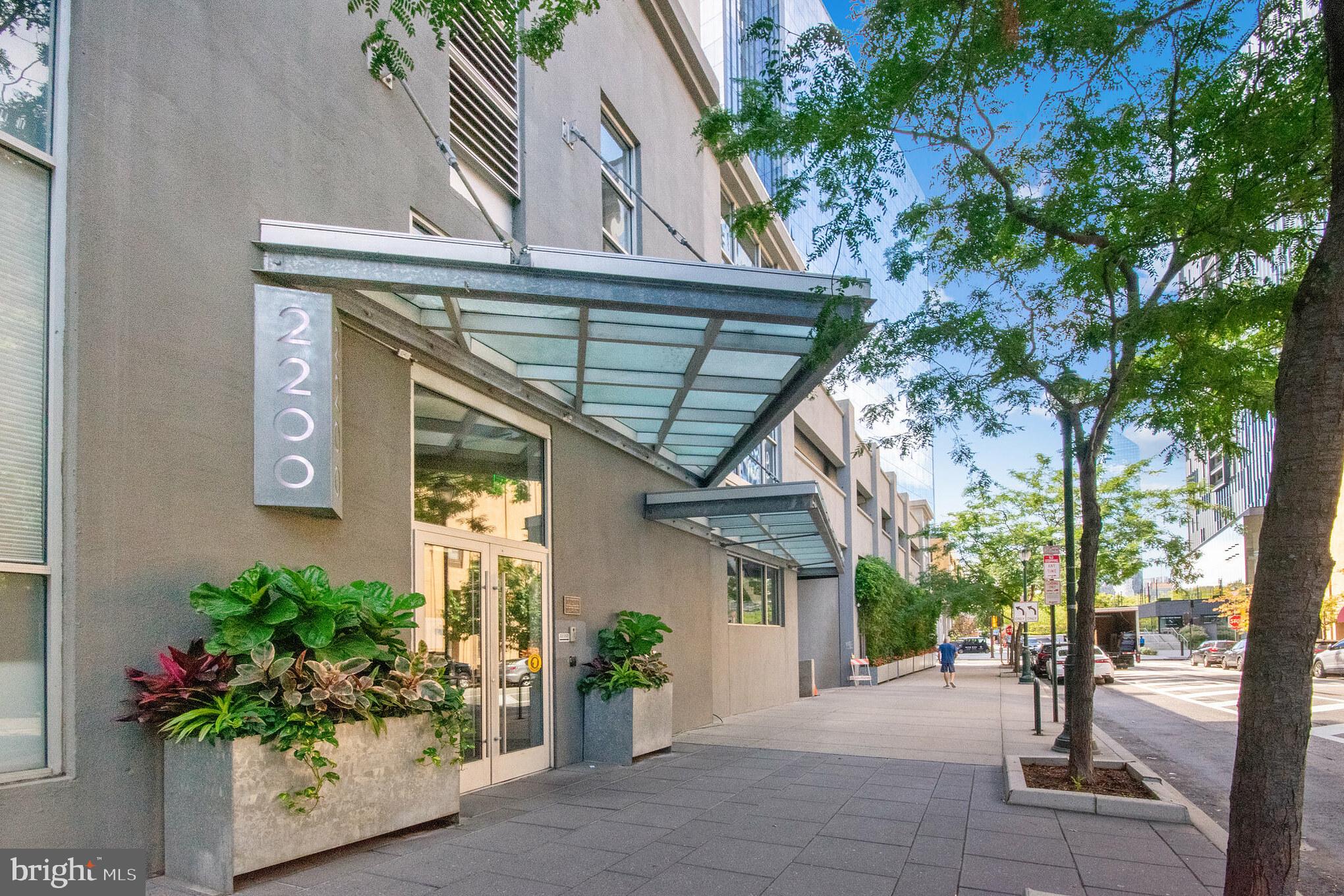 2200 ARCH STREET 416