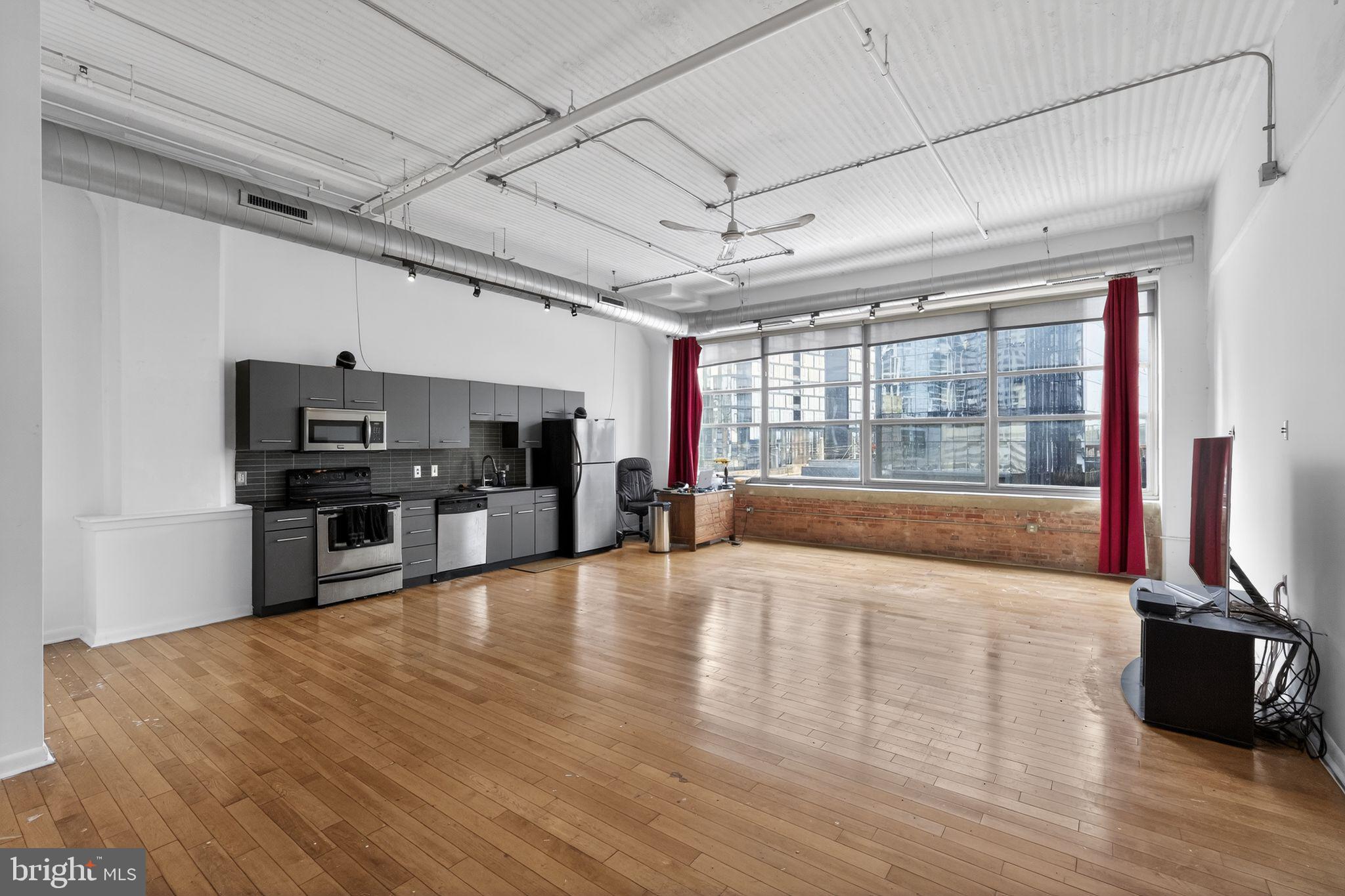 2200 ARCH STREET 416