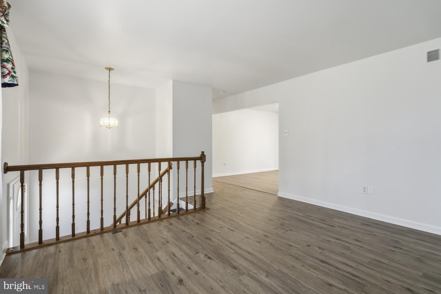 1721 UHLER LANE