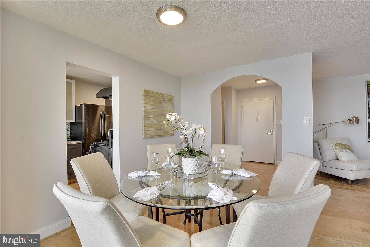 MARINA TOWERS - Residential