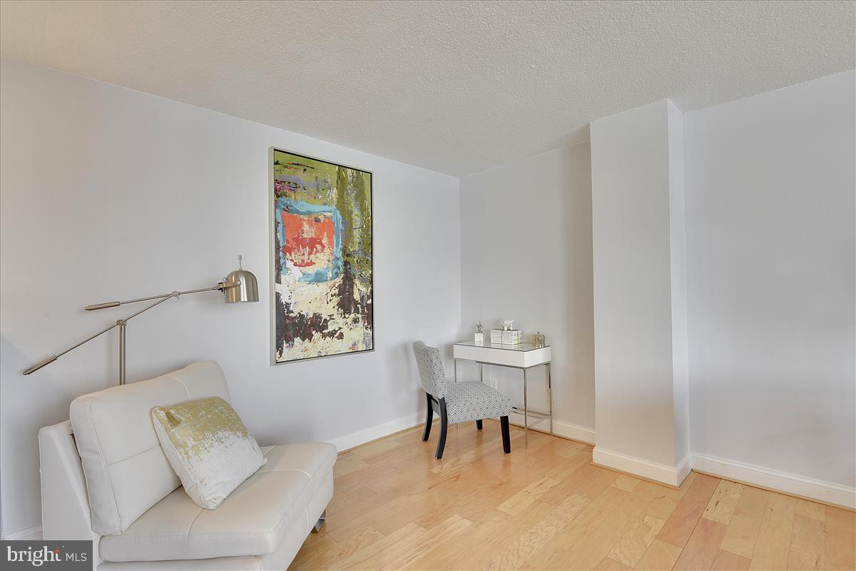 MARINA TOWERS - Residential