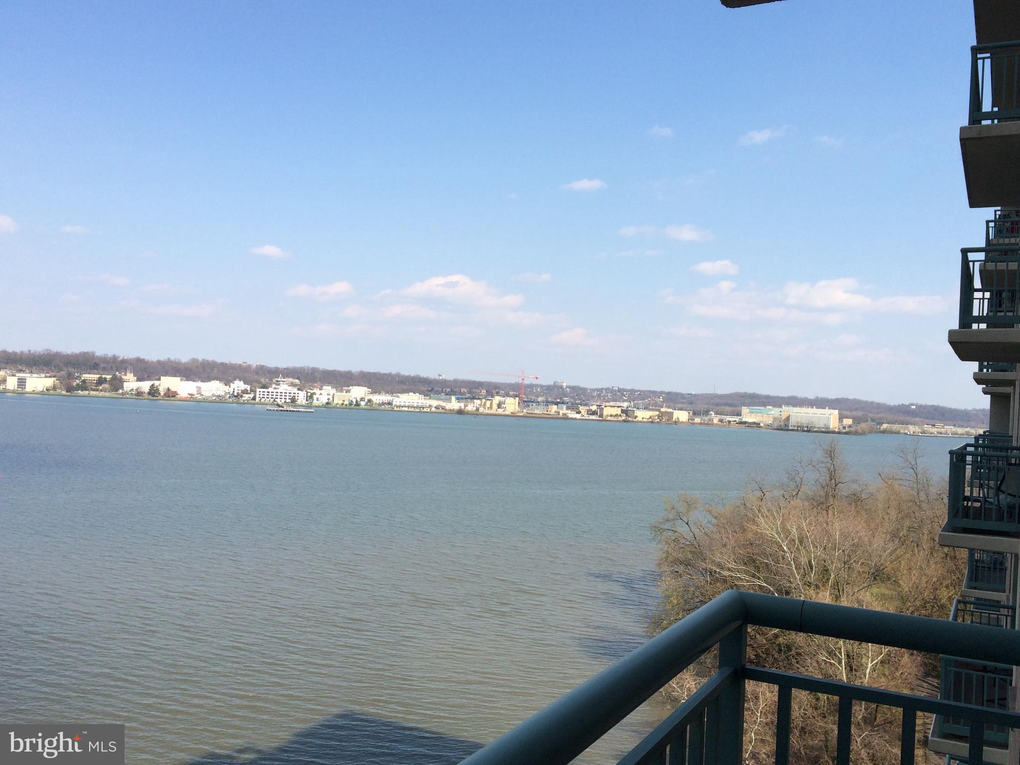 MARINA TOWERS - Residential