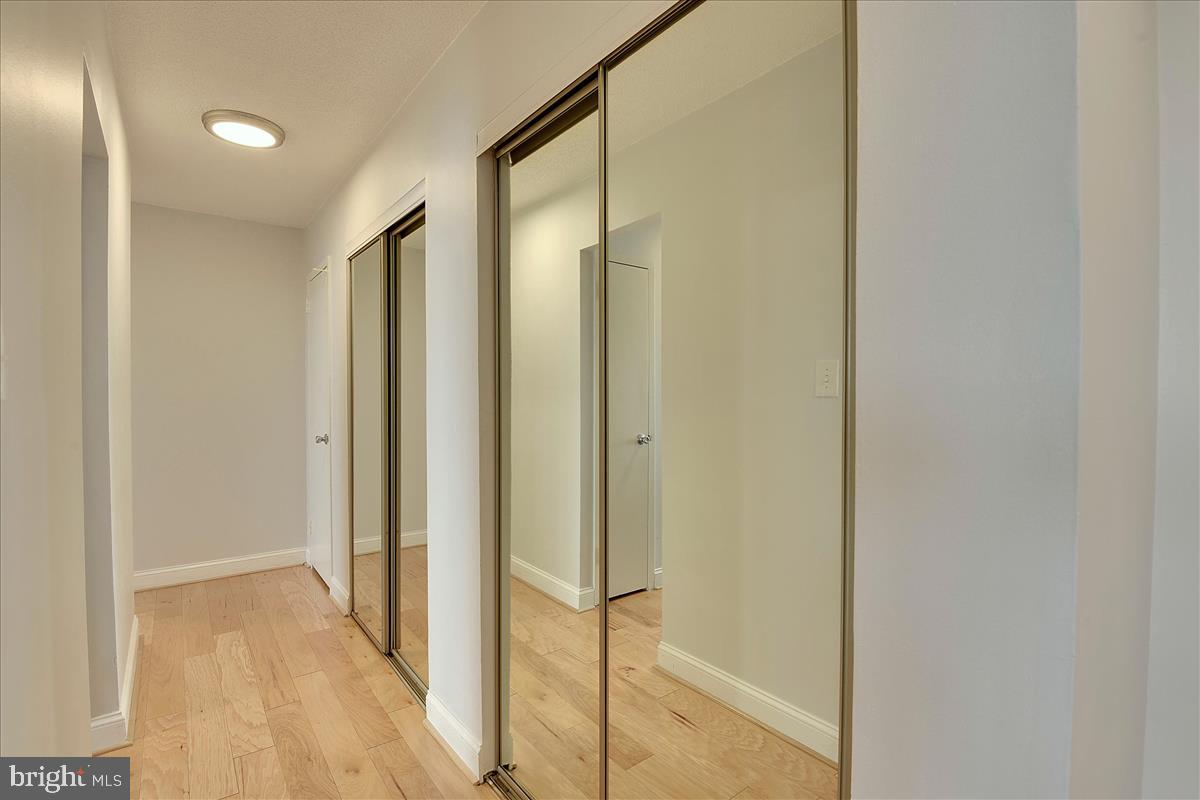 MARINA TOWERS - Residential