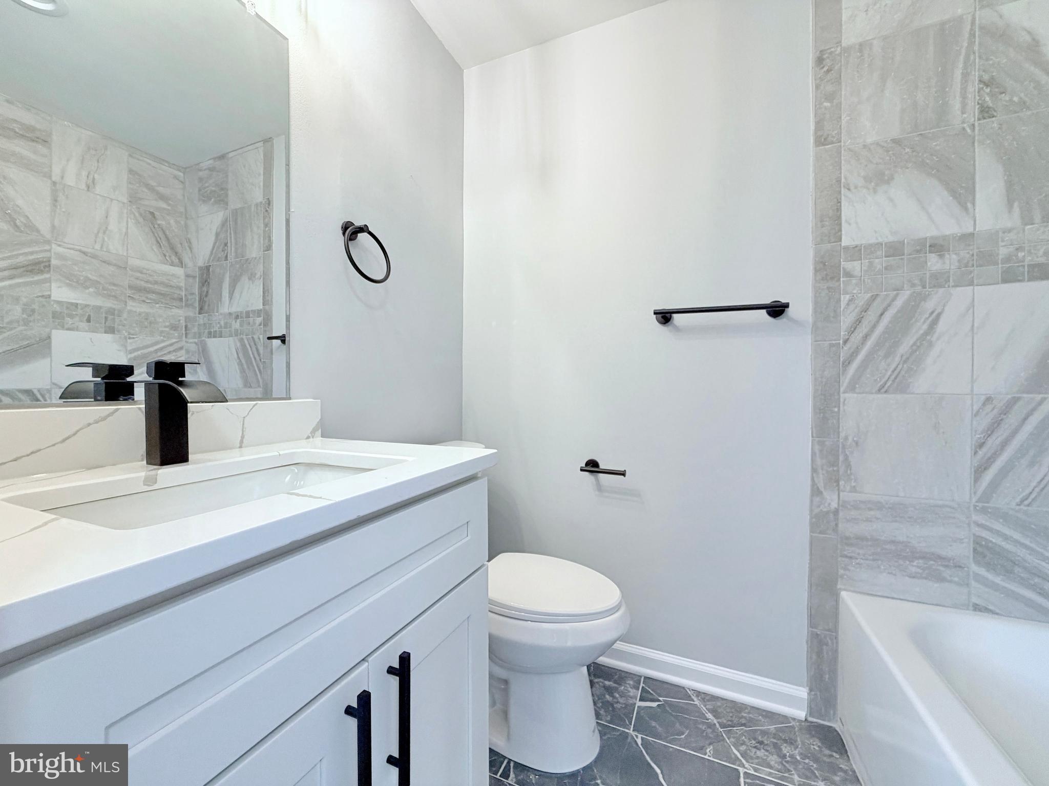 EVERGREEN OVERLOOK - Residential