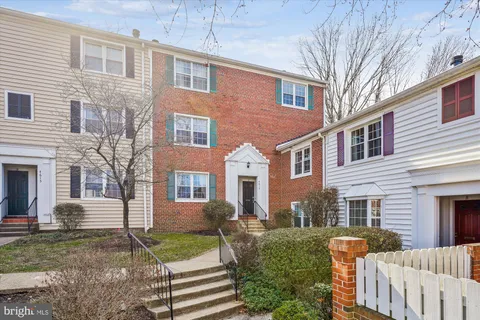 4613 28th Road S Unit C, Arlington, VA MLS: VAAR2053046