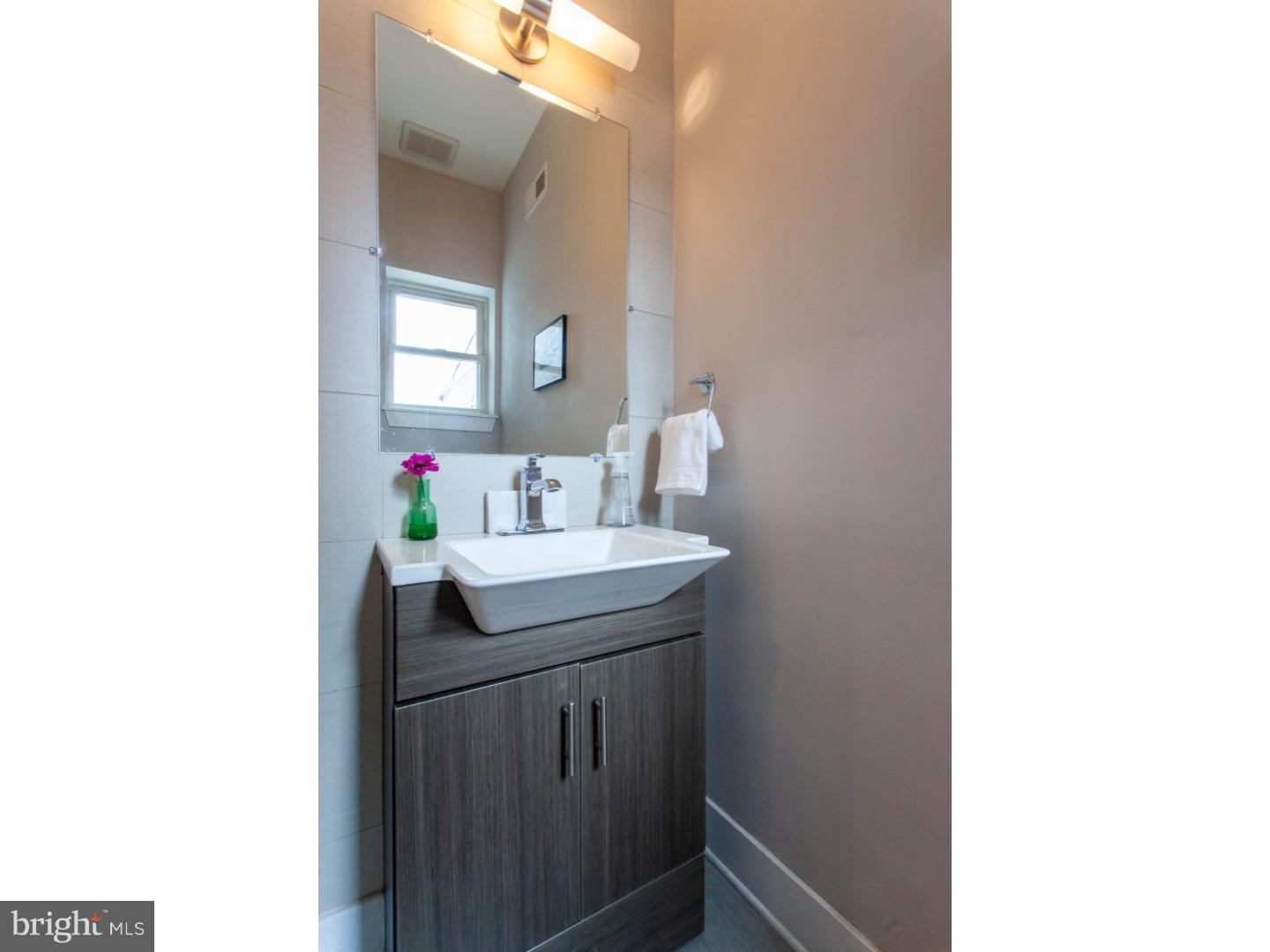 POINT BREEZE - Residential