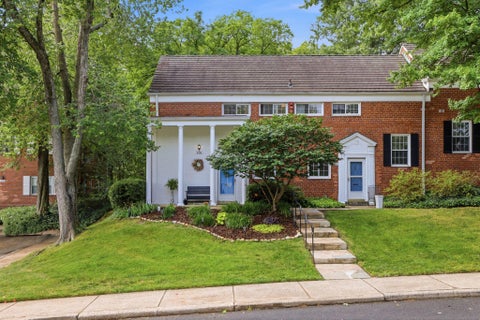 Photo of 3128 Martha Custis Drive, ALEXANDRIA, VA 22302 (MLS # VAAX2062770)