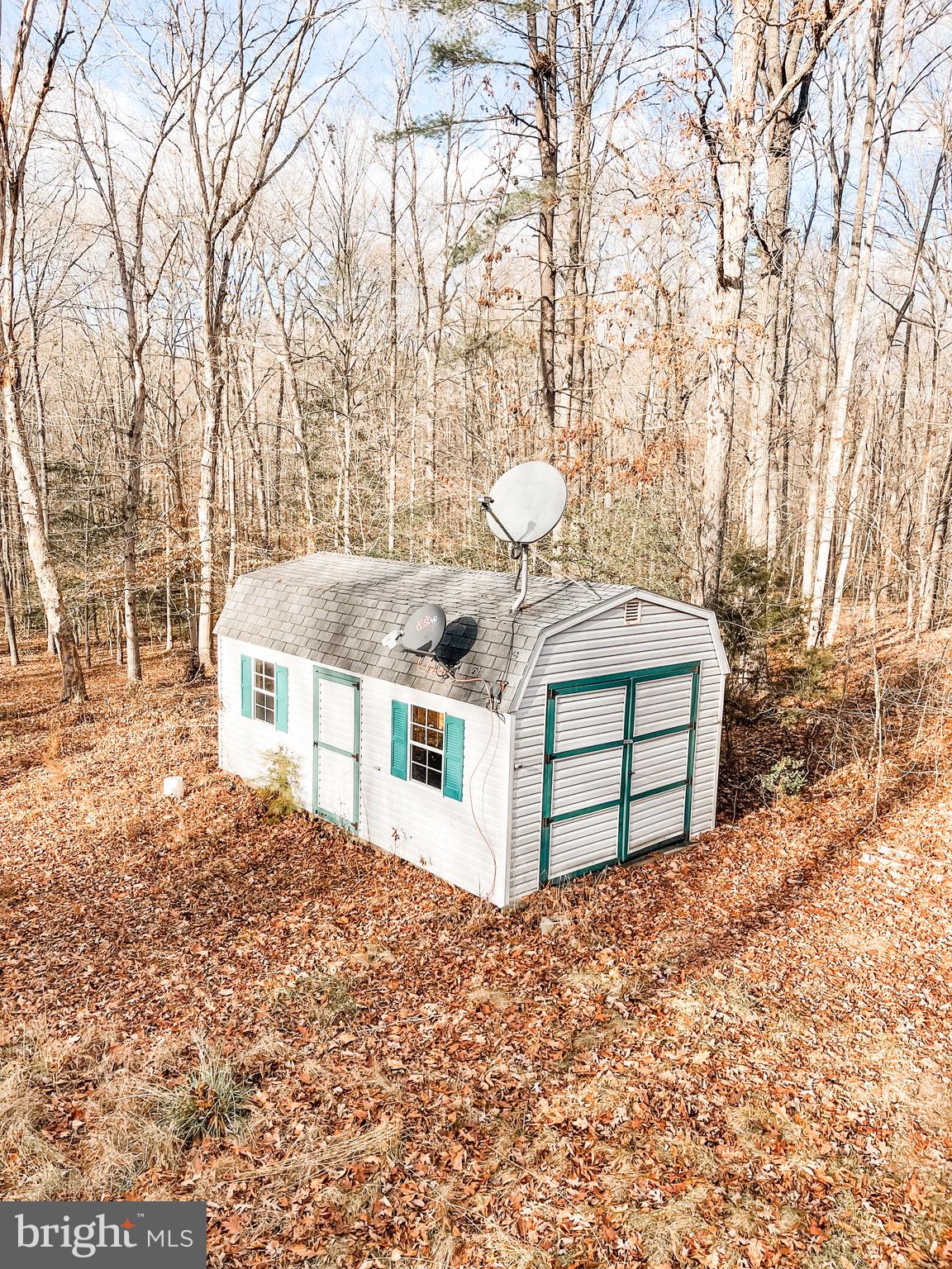 BLACK WALNUT RUN ESTATES - Residential