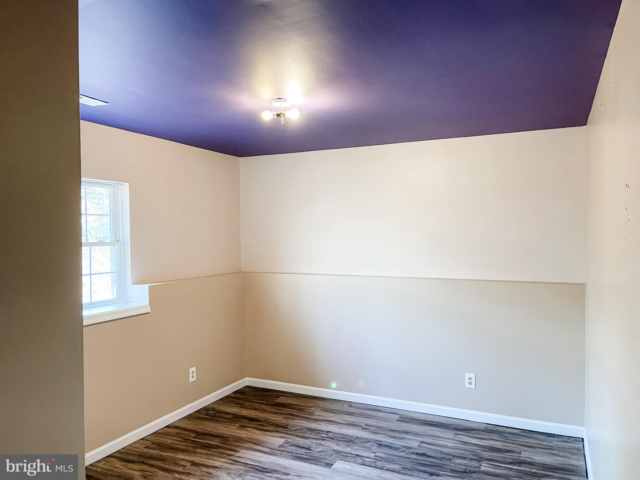 BLACK WALNUT RUN ESTATES - Residential