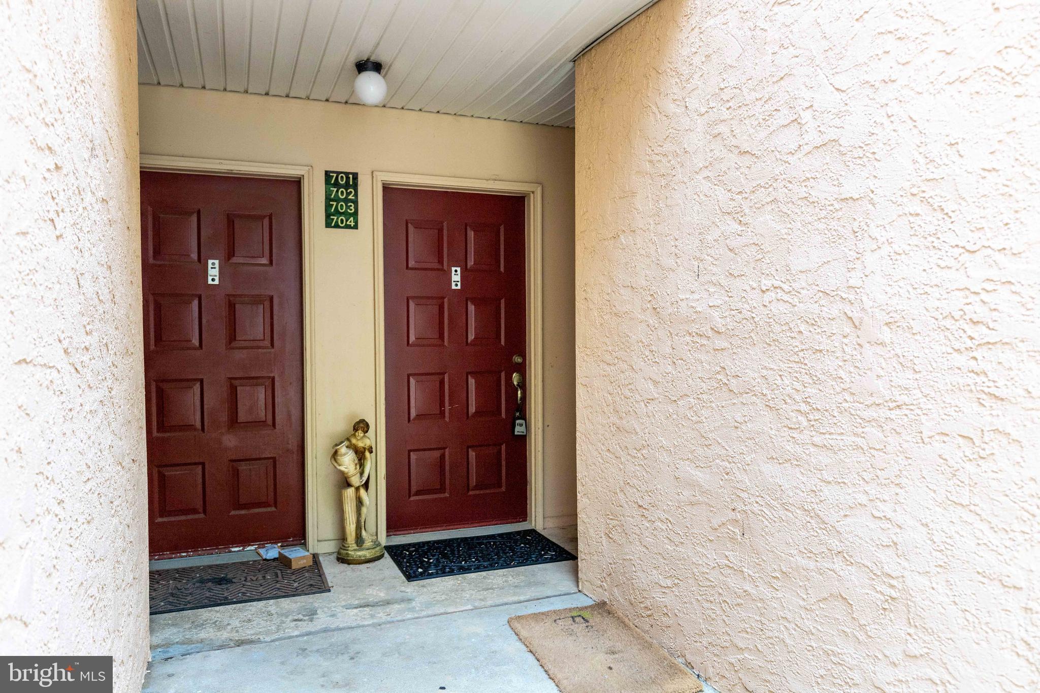 PAINTERS CROSSING - Residential Lease