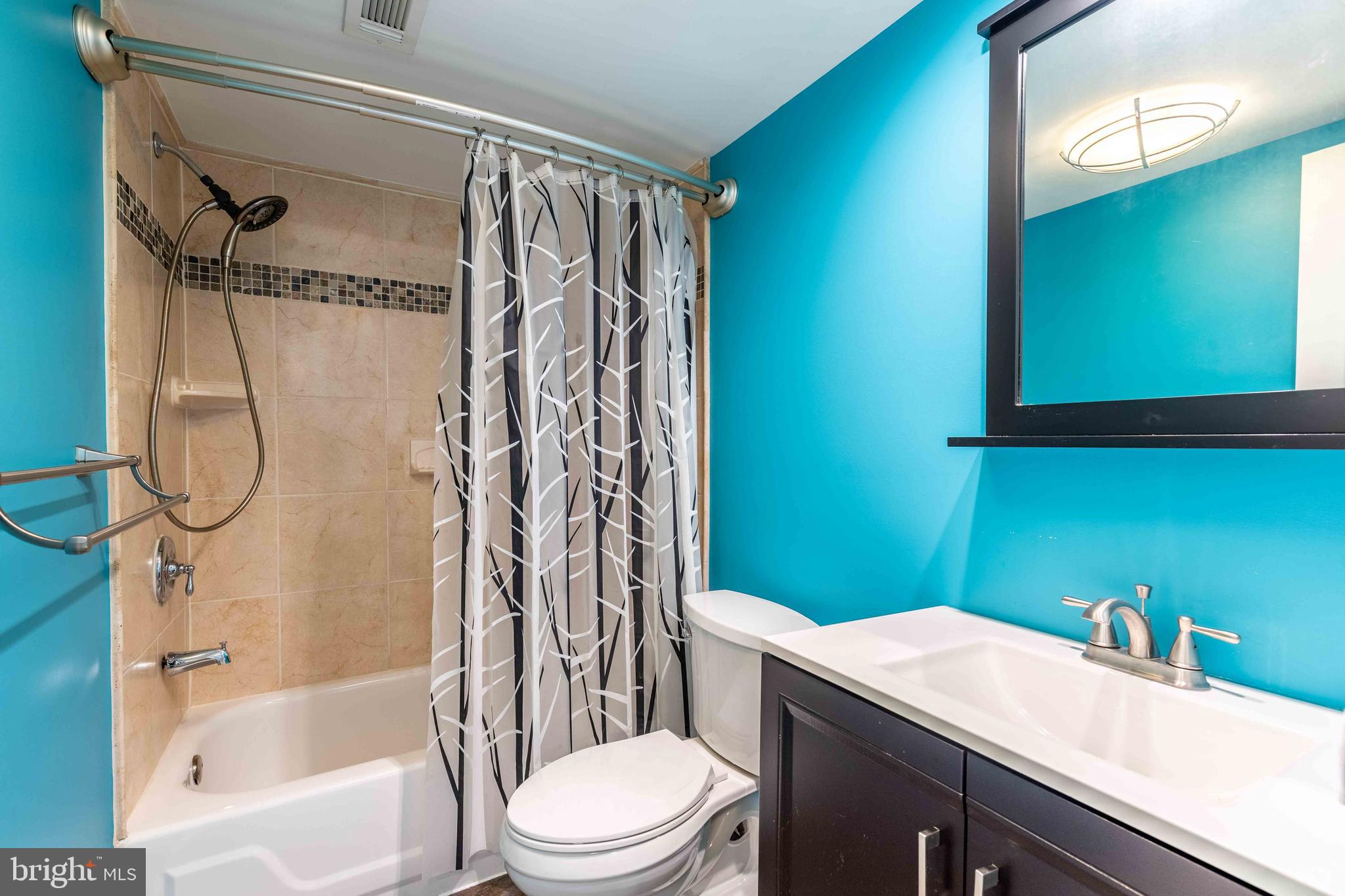 PAINTERS CROSSING - Residential Lease