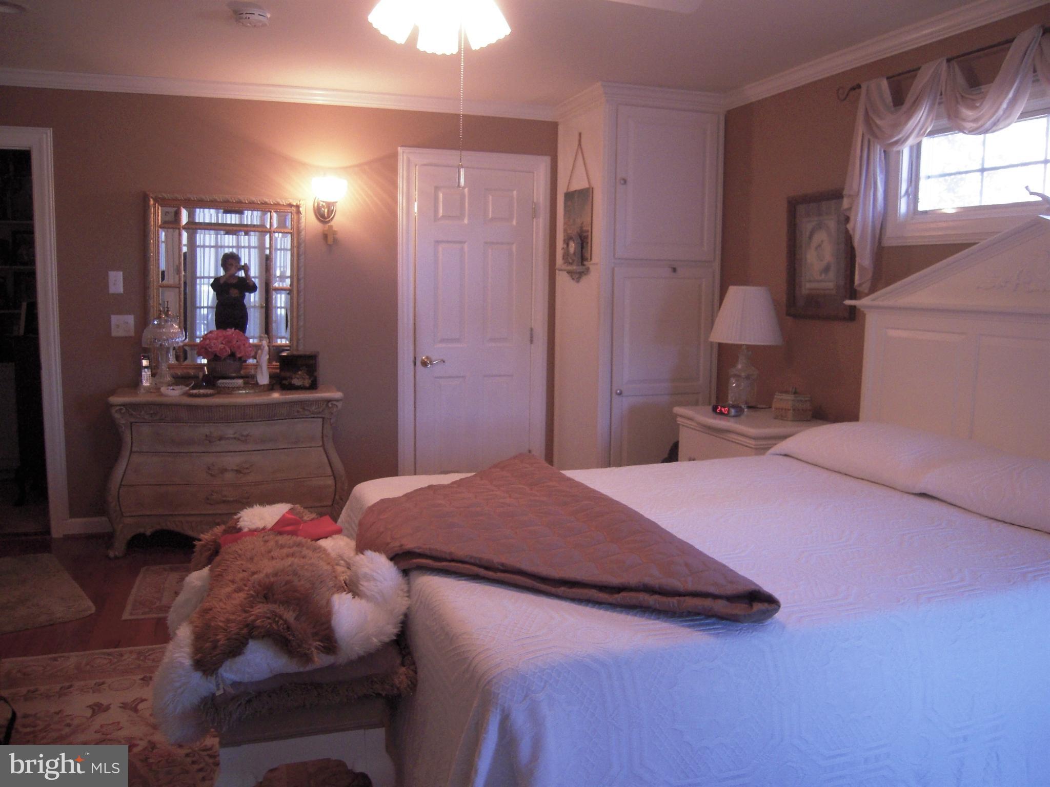 LAKE OF THE WOODS - Residential