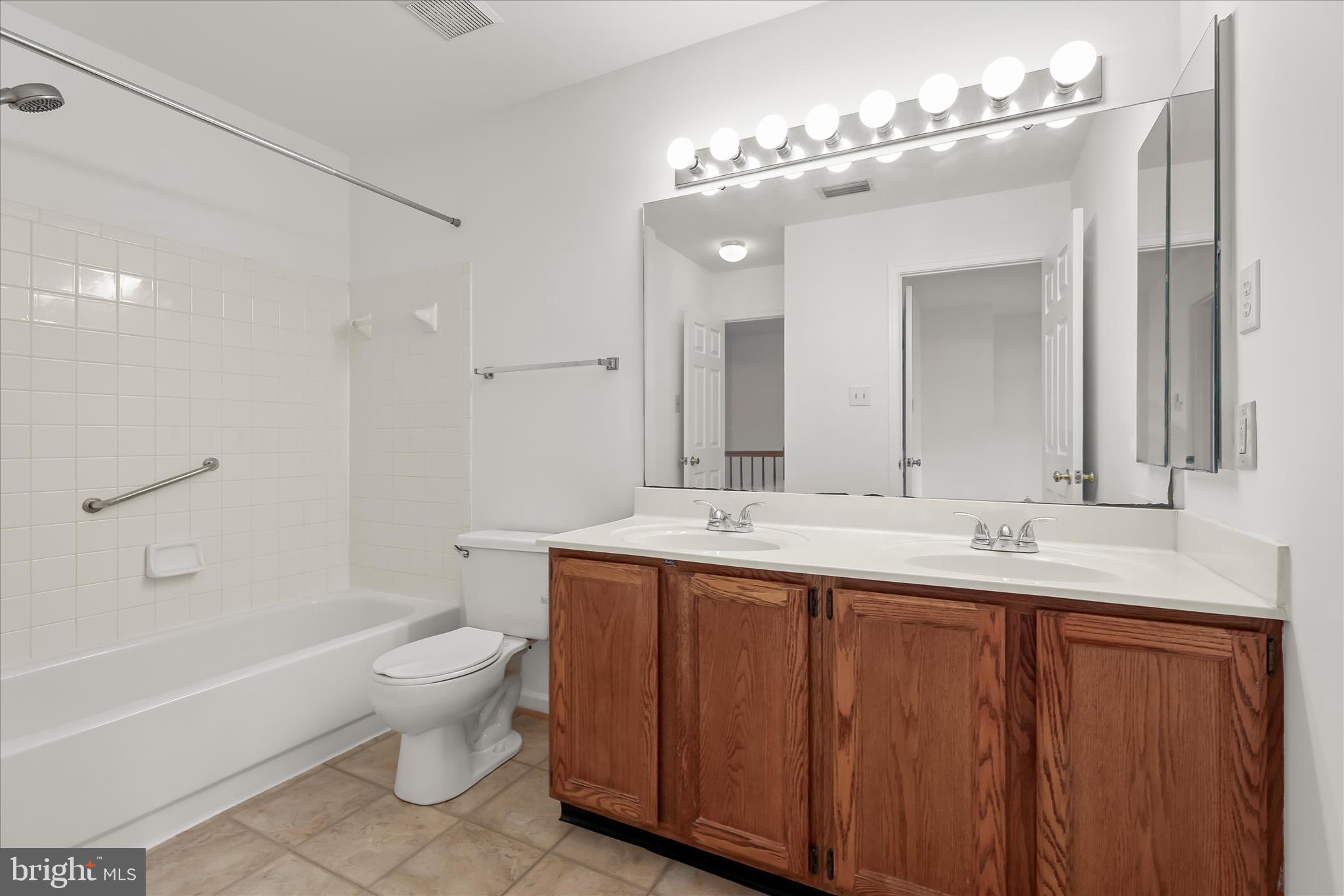 BRANTWOOD AT WHITEMARSH - Residential