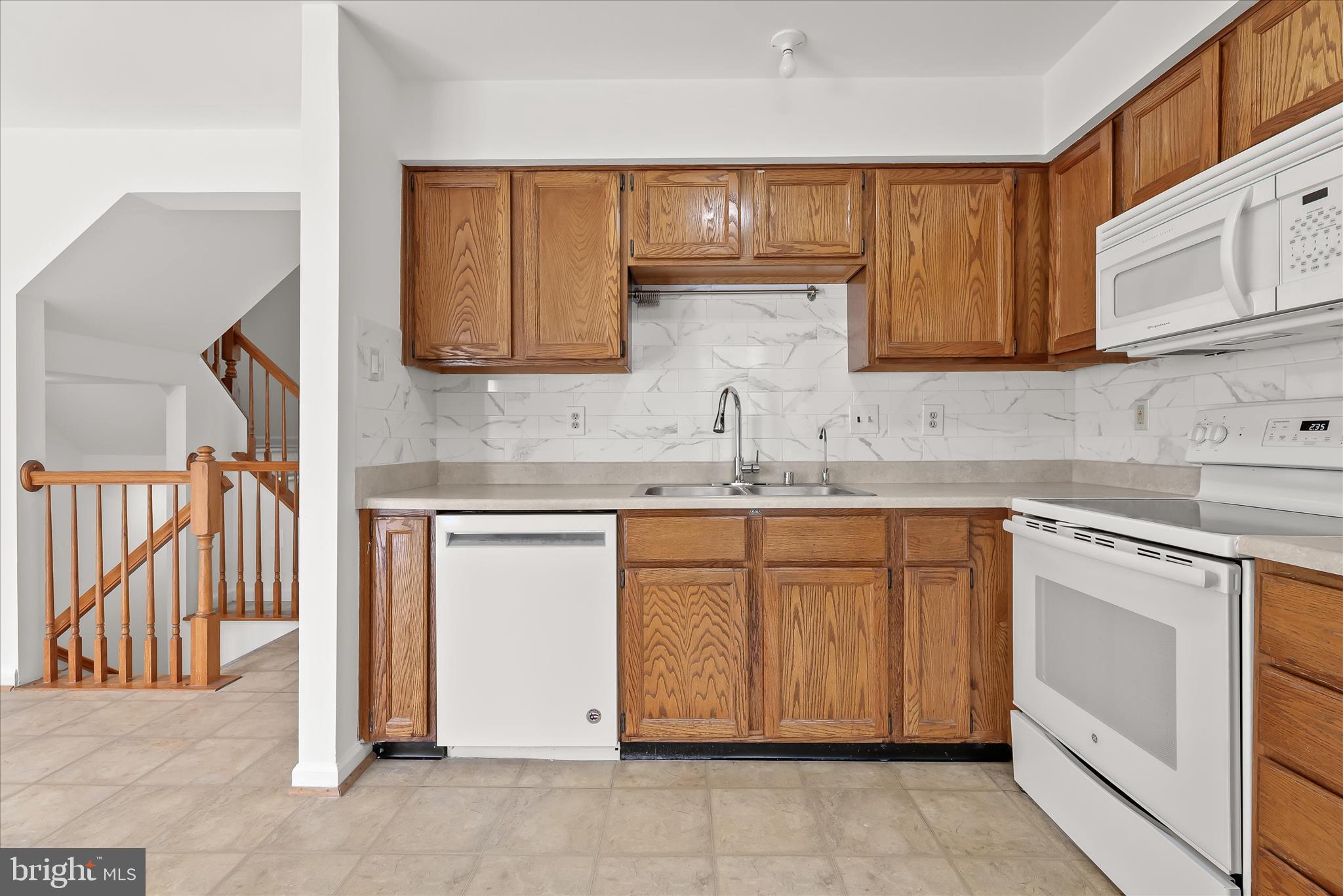 BRANTWOOD AT WHITEMARSH - Residential