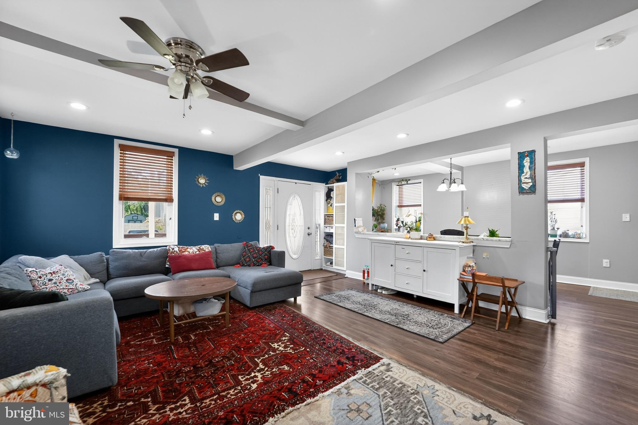GRAY MANOR - Residential