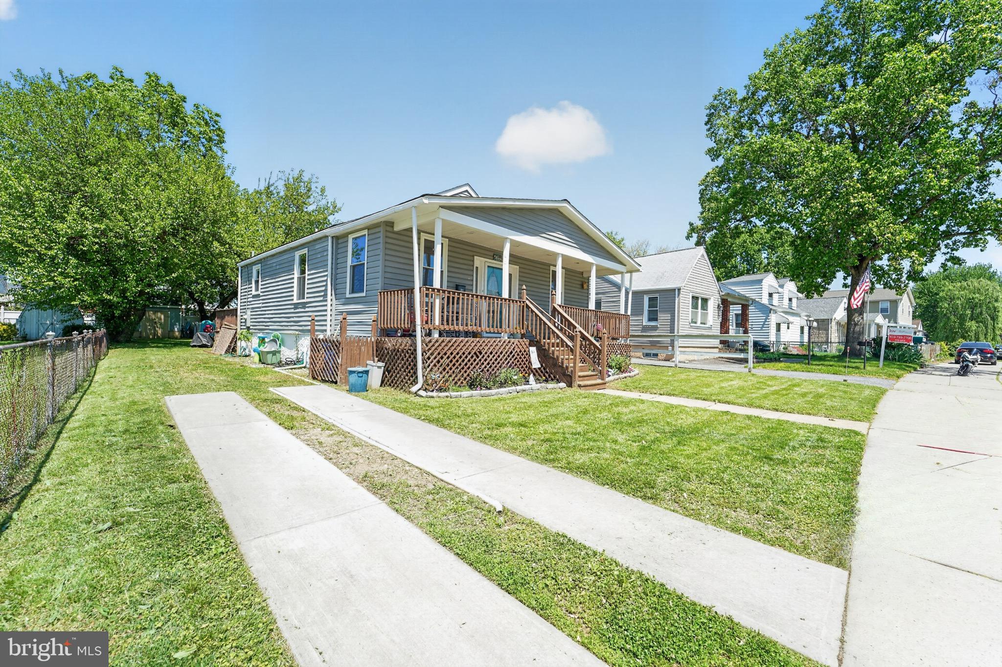 GRAY MANOR - Residential