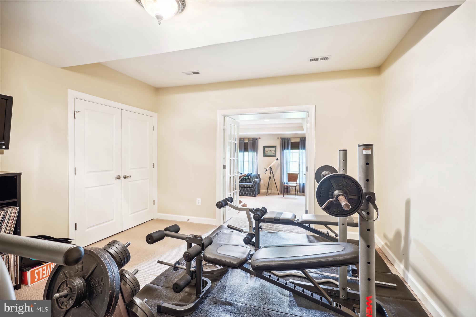 CHESSIE CROSSING - Residential