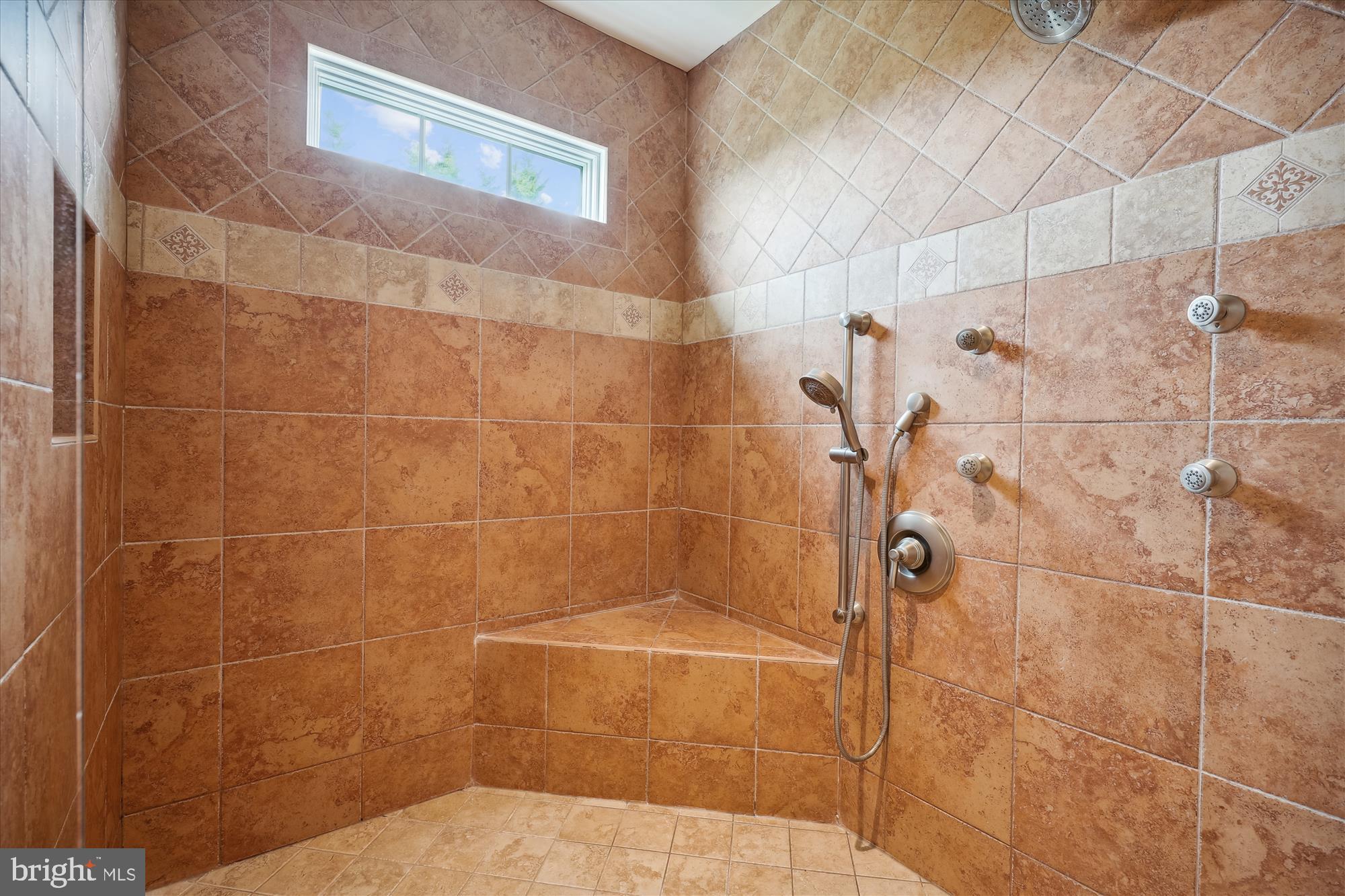 CHESSIE CROSSING - Residential