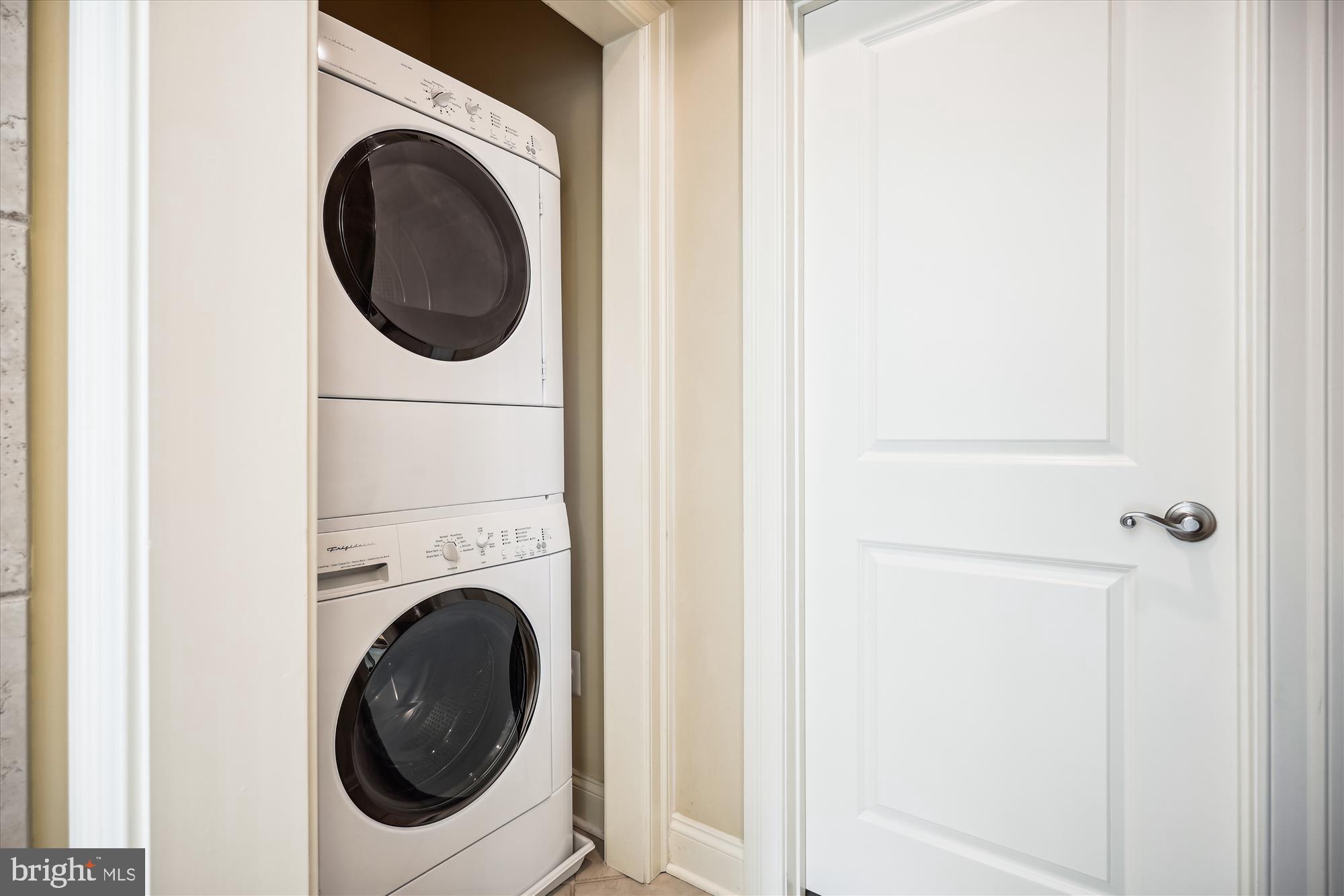 CHESSIE CROSSING - Residential