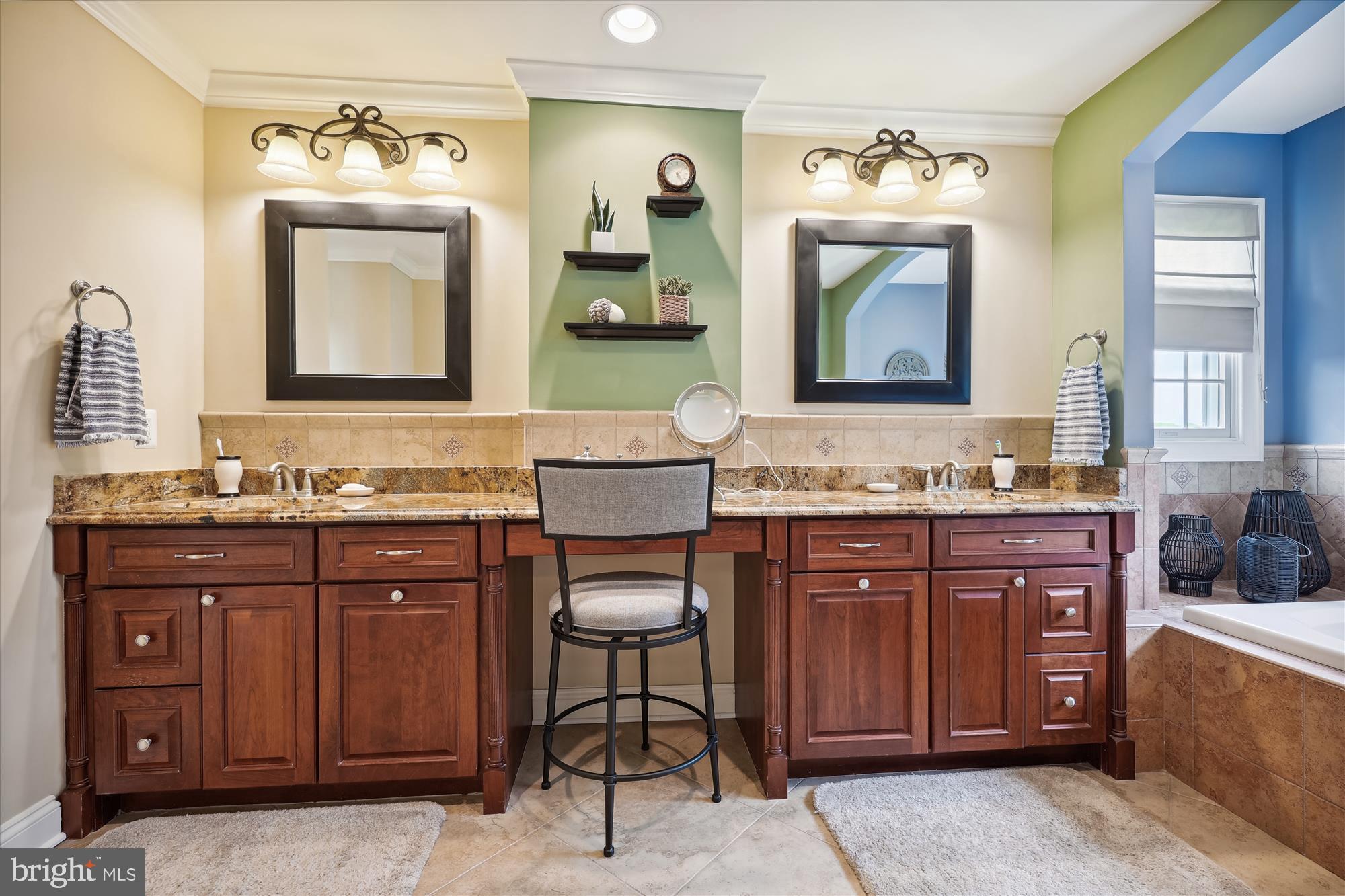 CHESSIE CROSSING - Residential