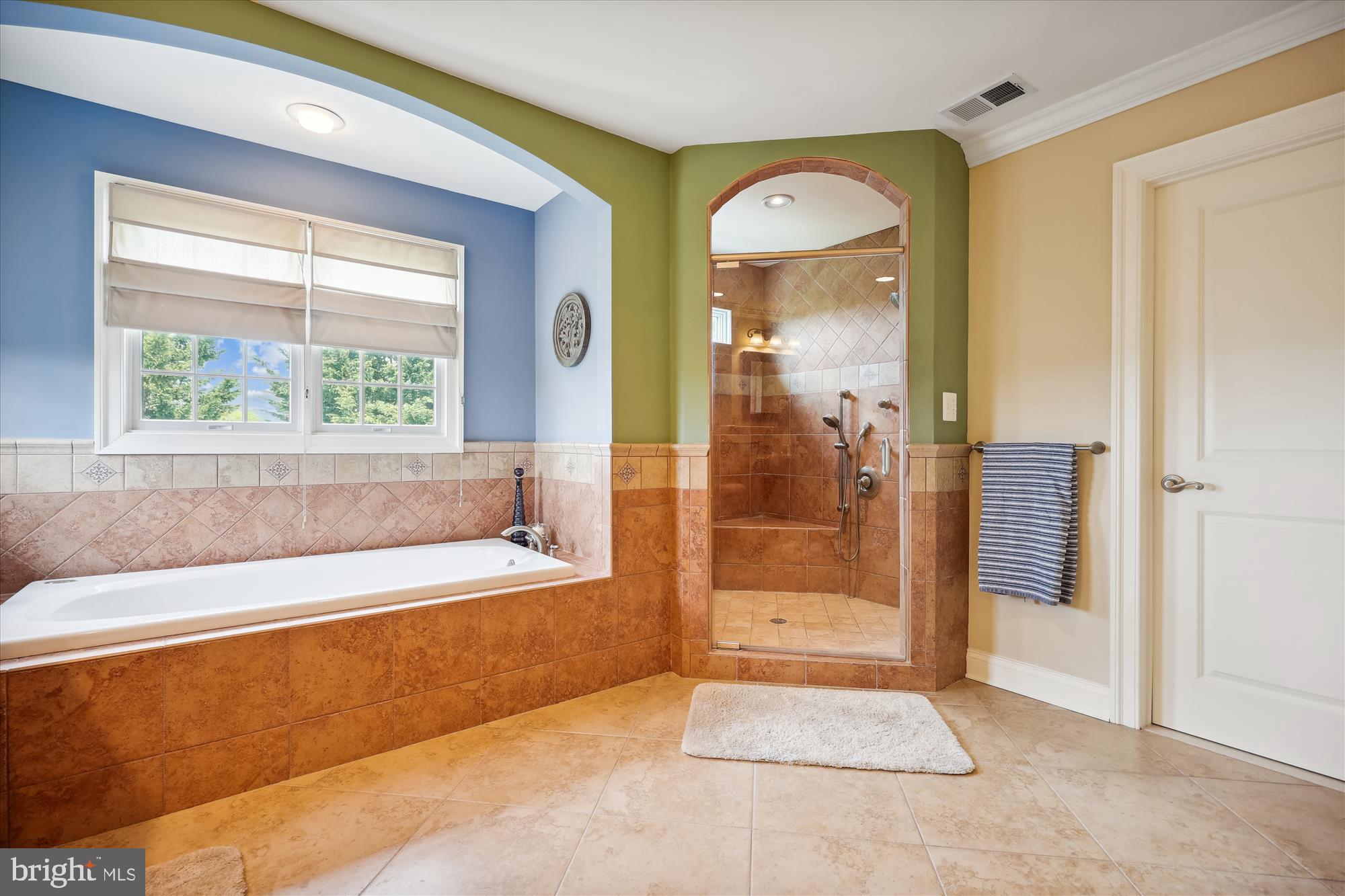 CHESSIE CROSSING - Residential