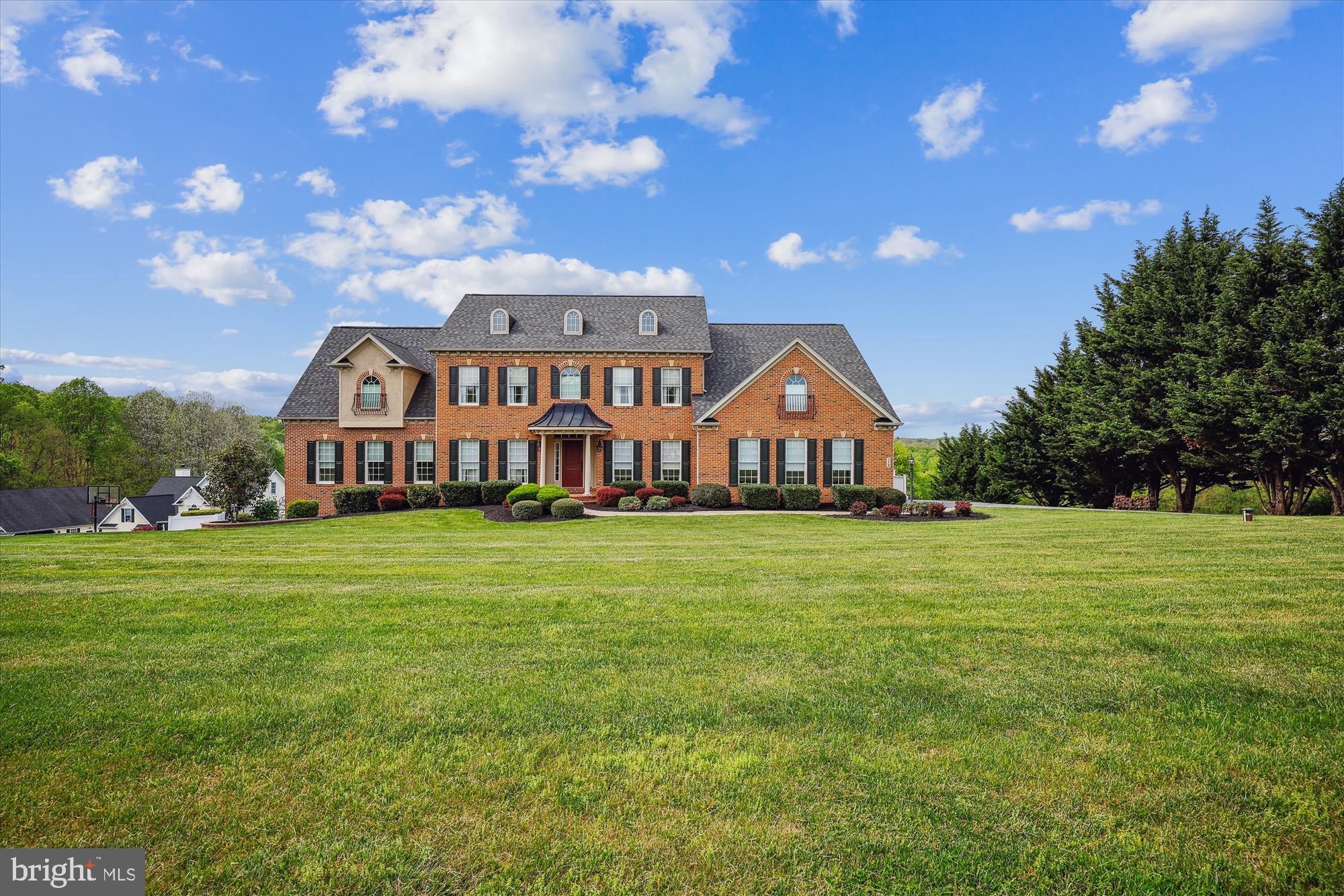 CHESSIE CROSSING - Residential