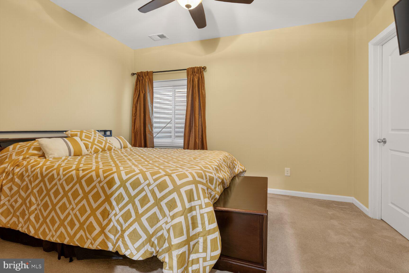 COTTAGE FARMS - Residential