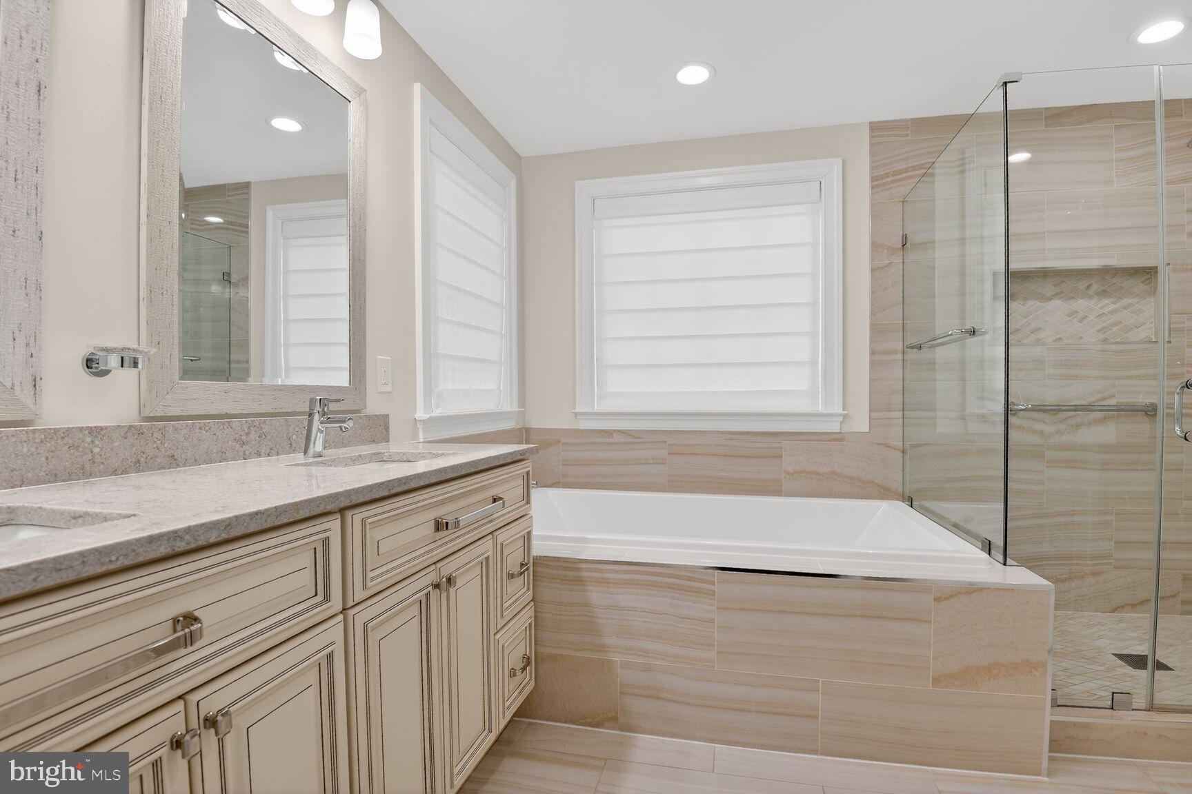 COTTAGE FARMS - Residential