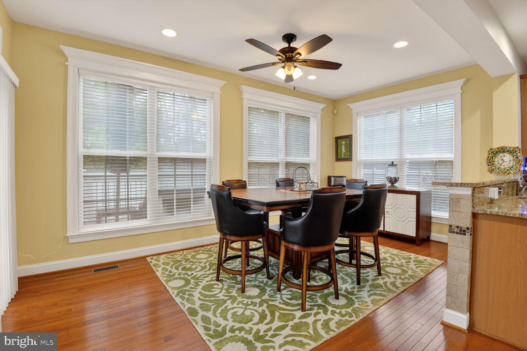 COTTAGE FARMS - Residential