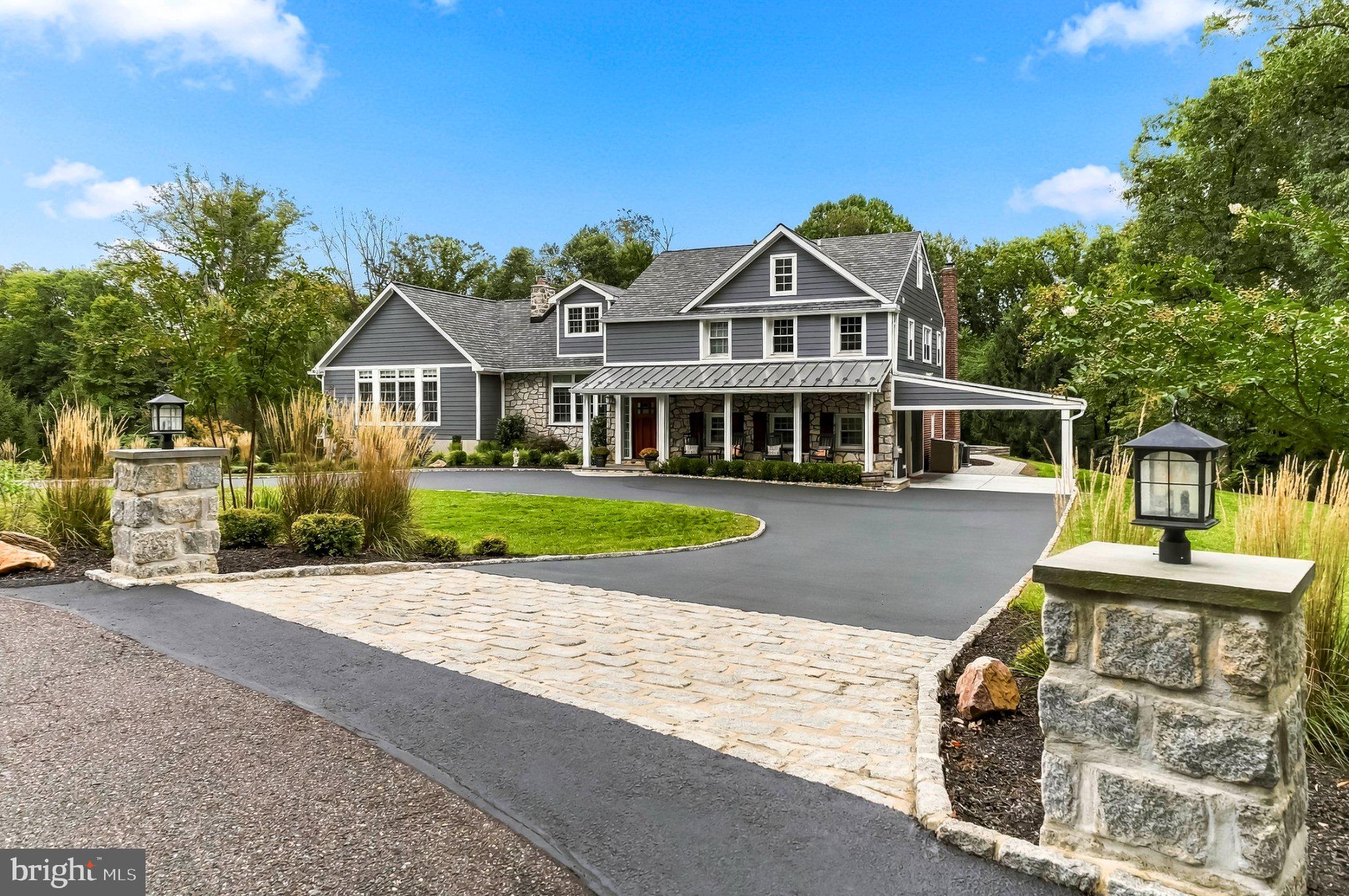 817 LORRAINE DRIVE