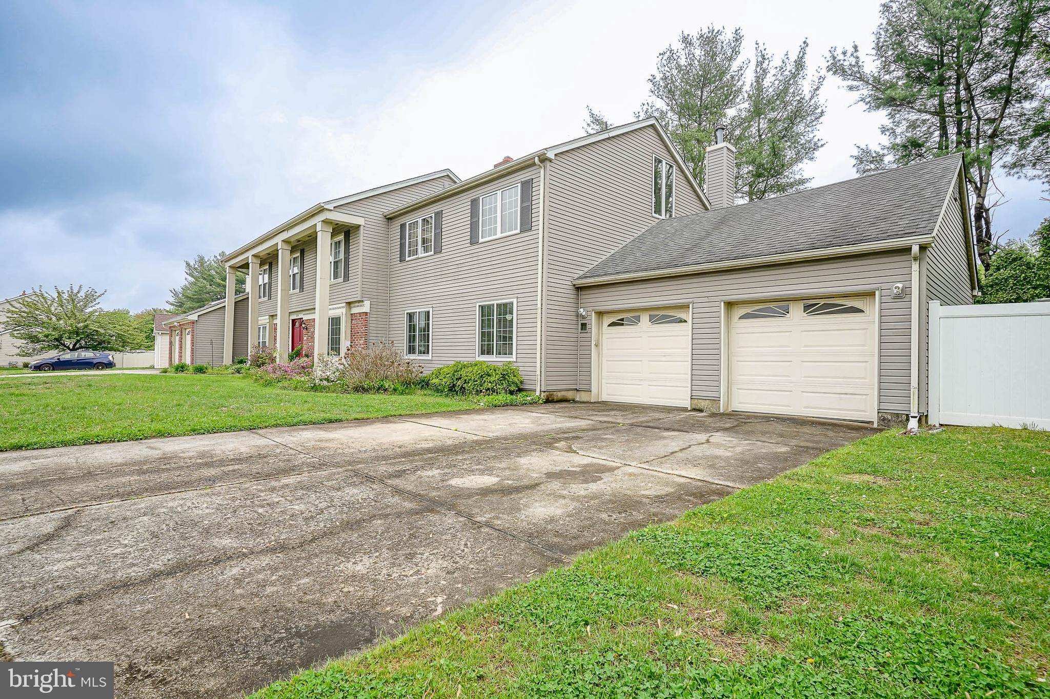 514 MEADOW COURT