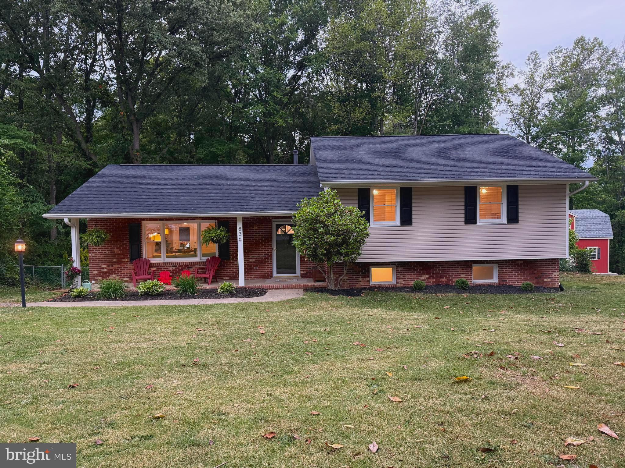 836 CHURCHILL DRIVE